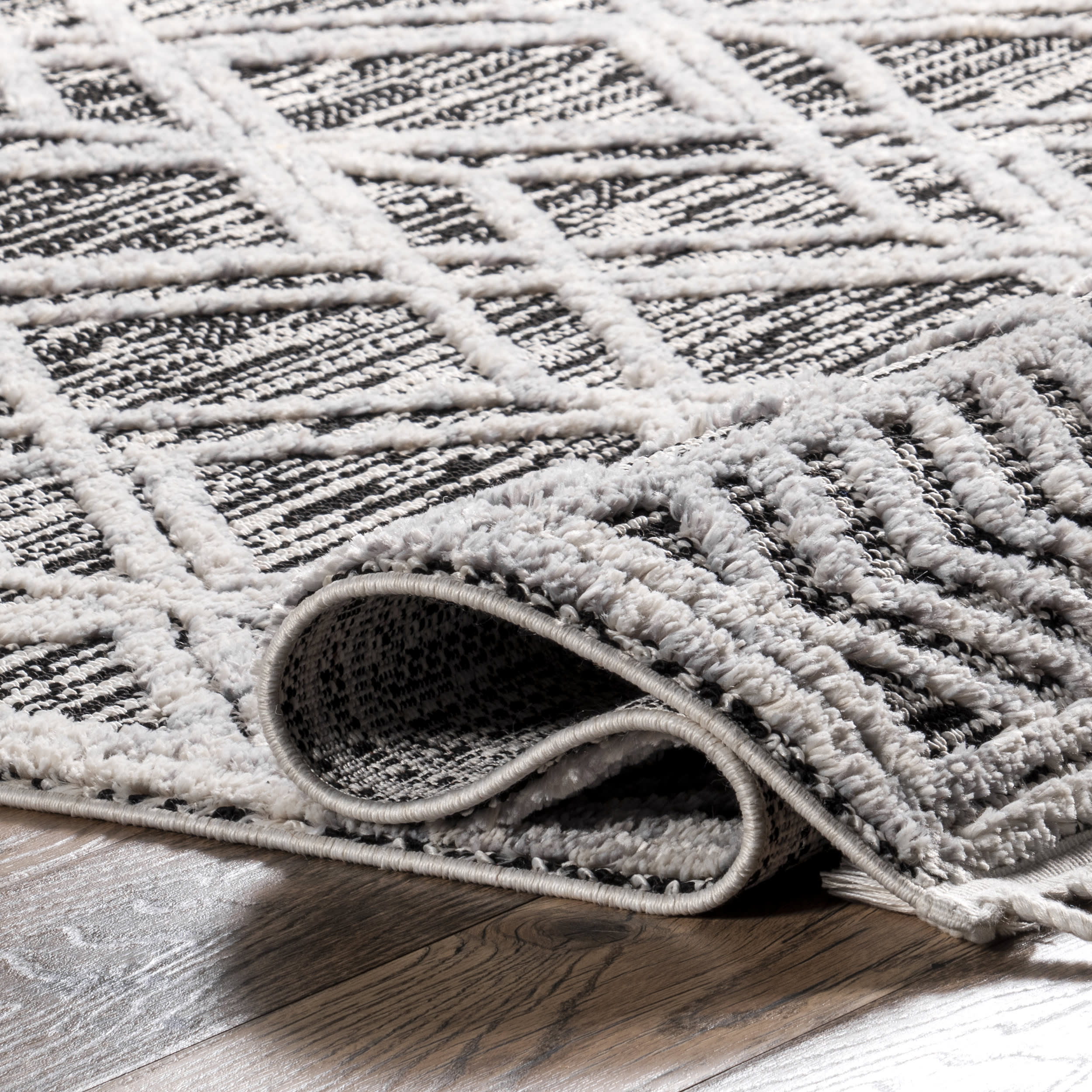Shaggy Lattice Tassel Rug | Grey - Image 8
