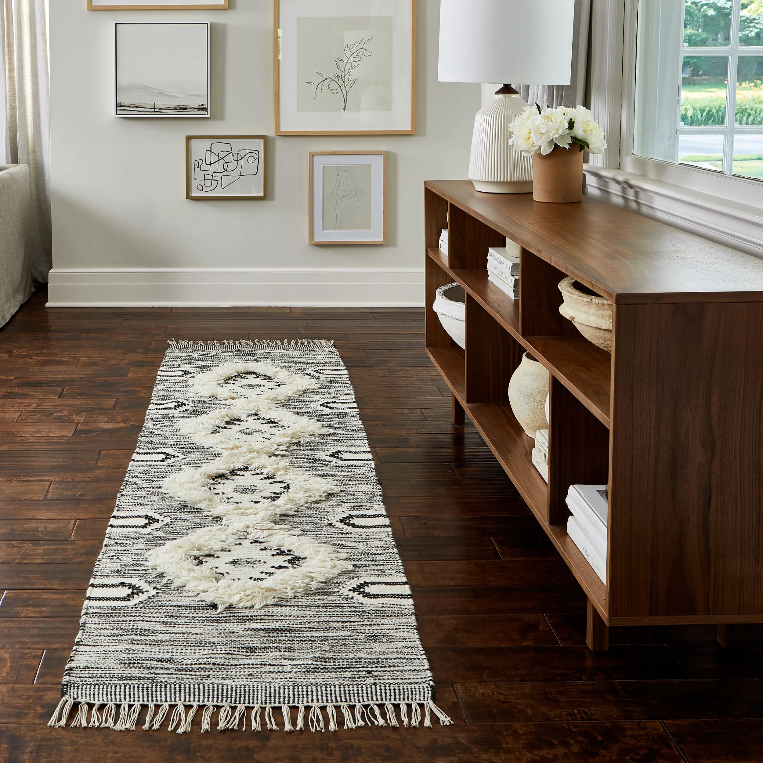 Shaggy Moroccan Lattice Fringe Rug | Black - Image 2