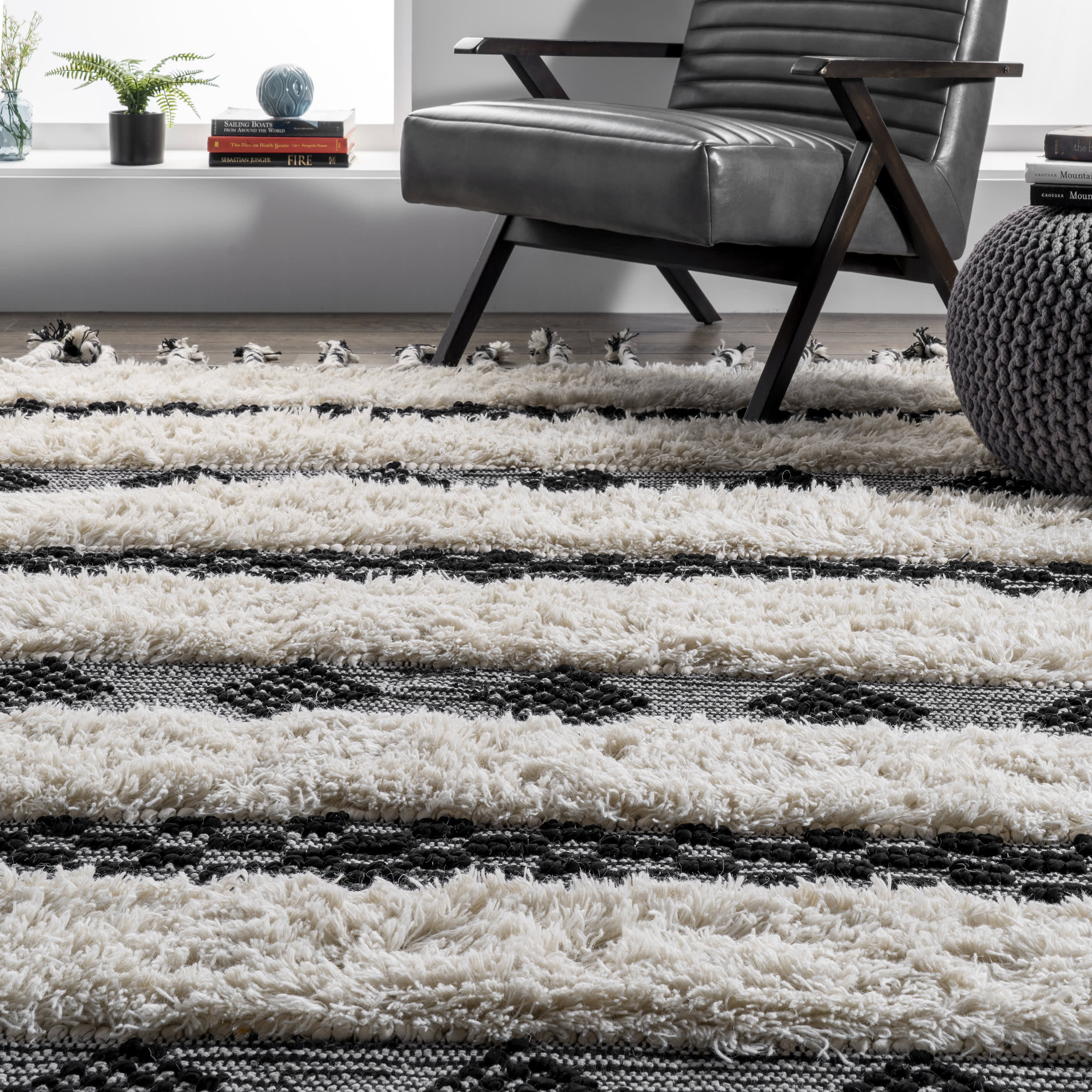 Shaggy Striped Texture Rug | Ivory - Image 4