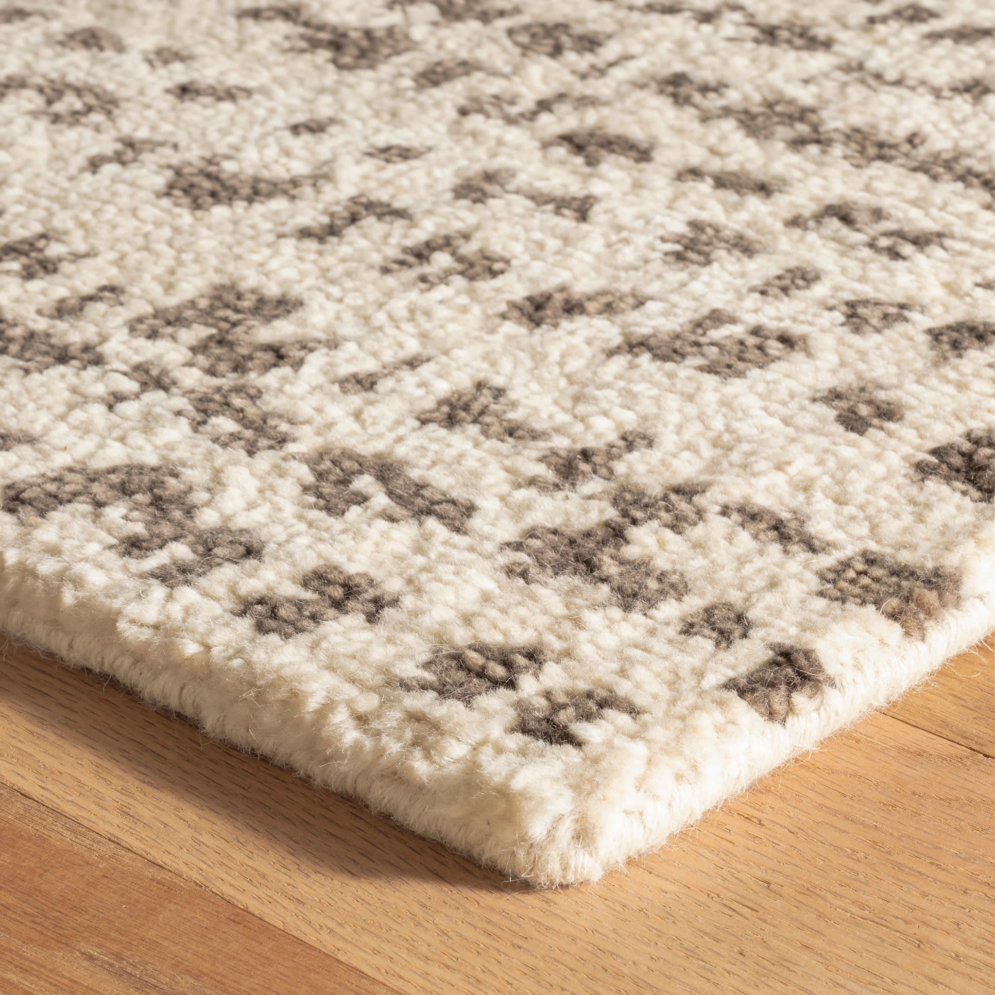 Shepherd Hand Knotted Wool Rug | Pebble - Image 4
