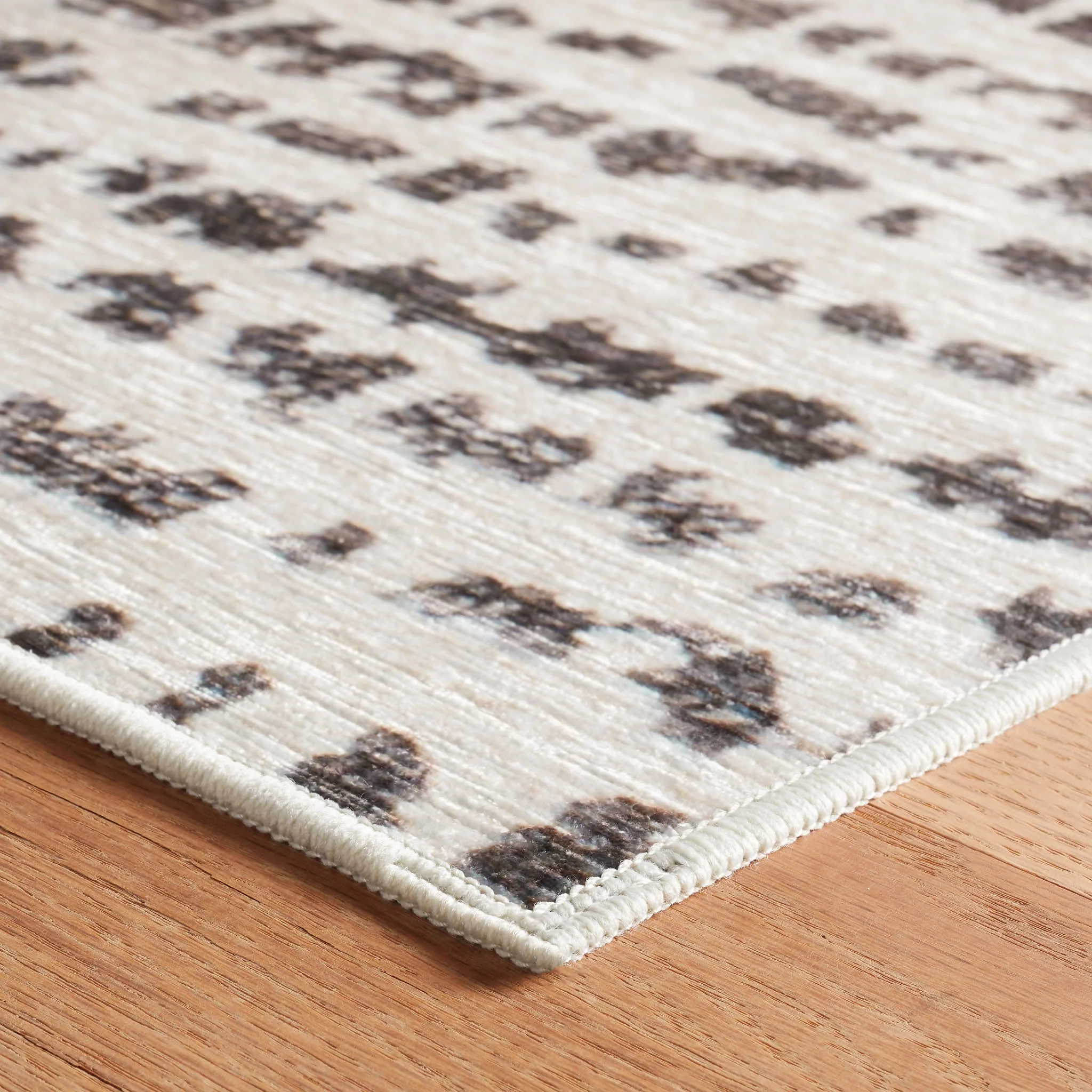 Shepherd Machine Washable Rug | Pebble - Image 5