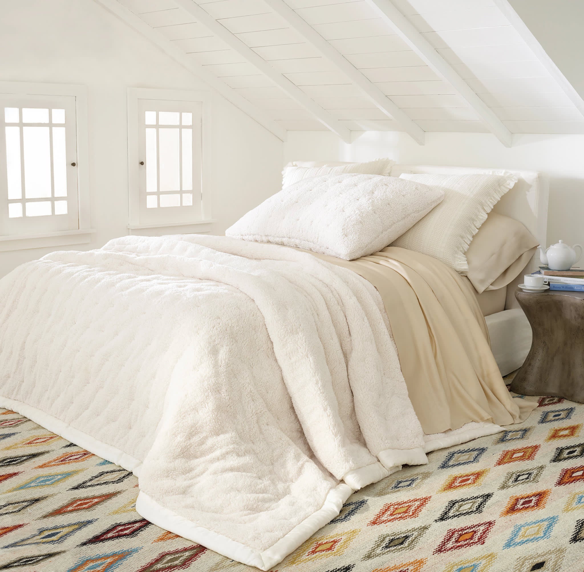Marshmallow Fleece Puff | Ivory - Image 3