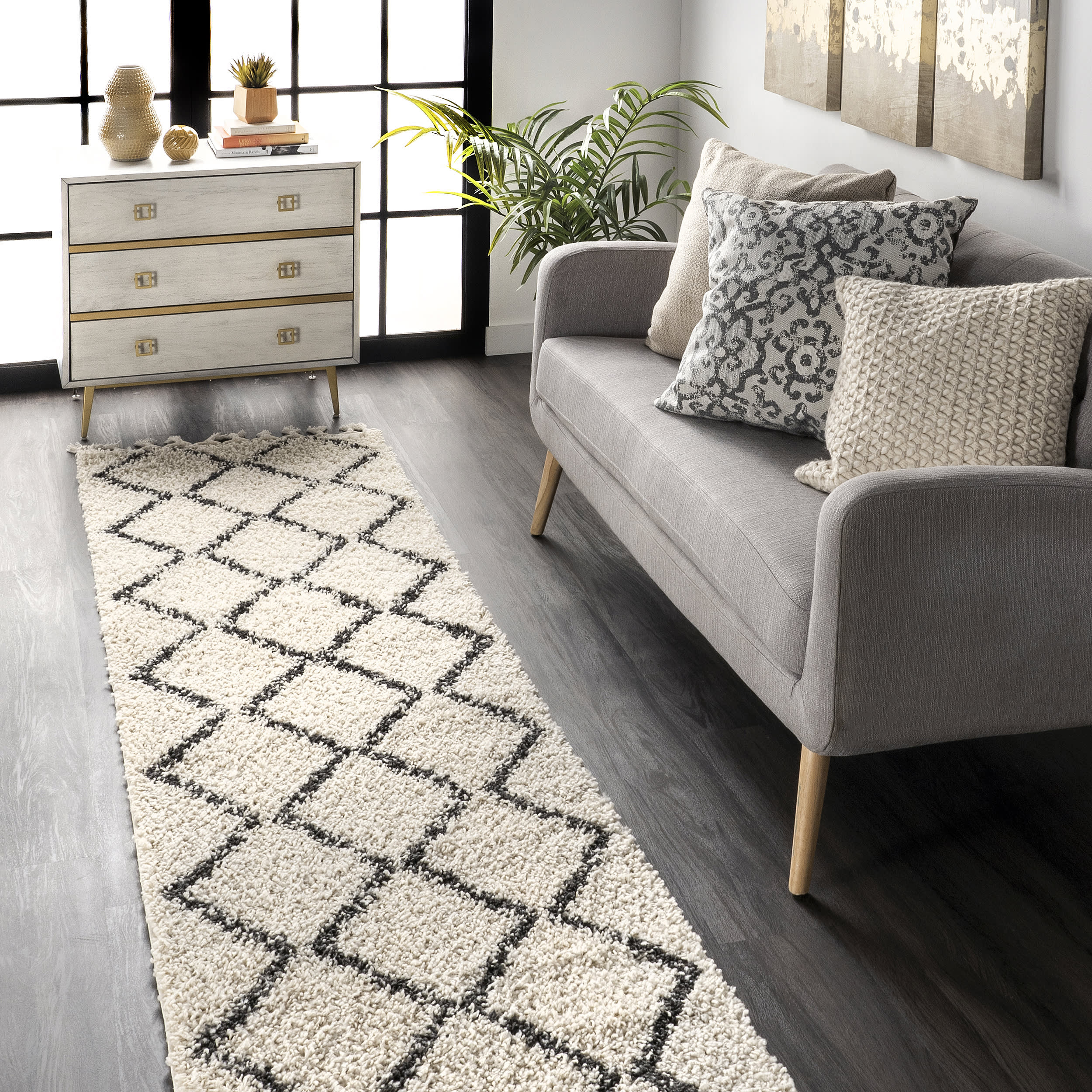 Simple Trellis With Braided Tassels Rug | Off White - Image 2