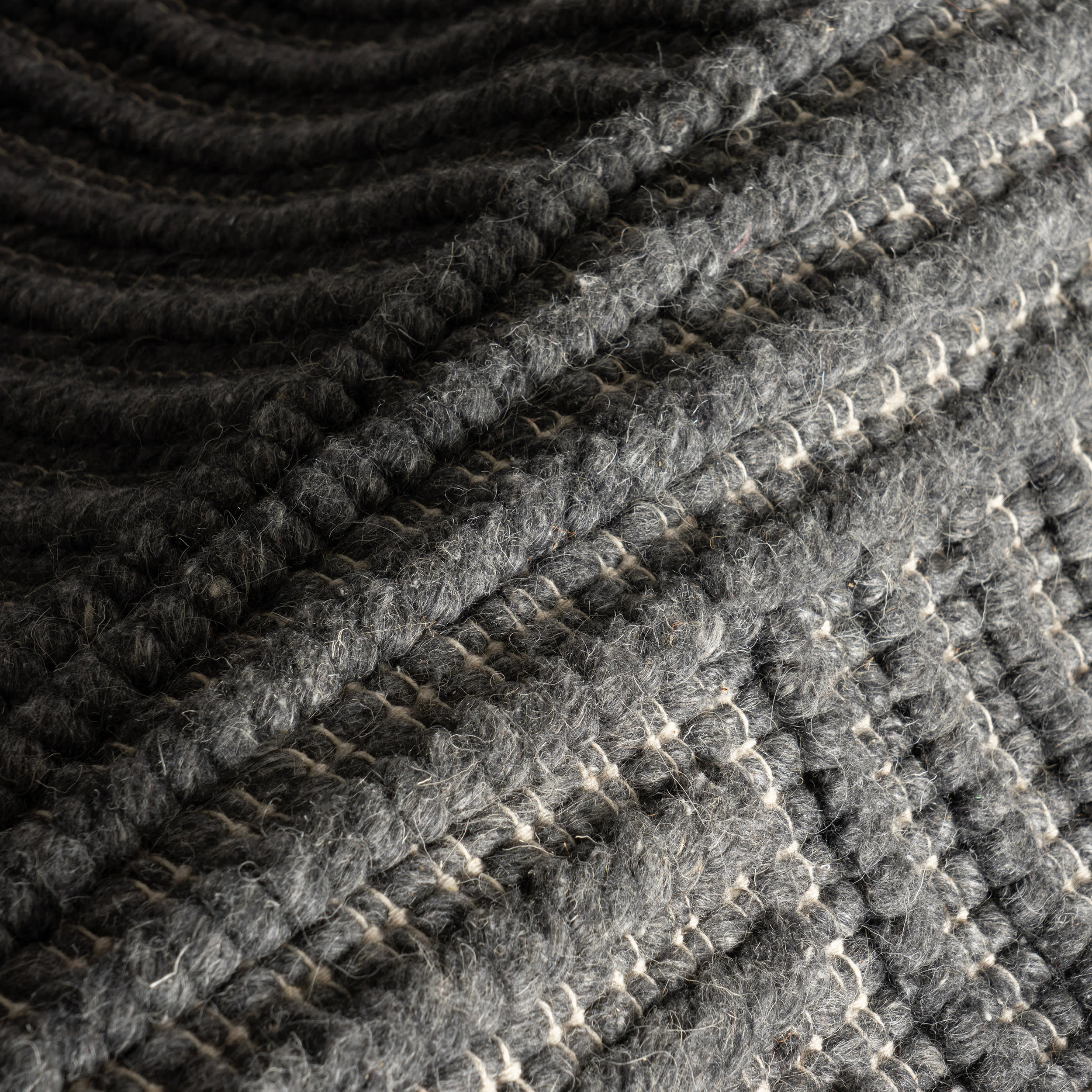 Skye Modern High-Low Rug | Charcoal - Image 3