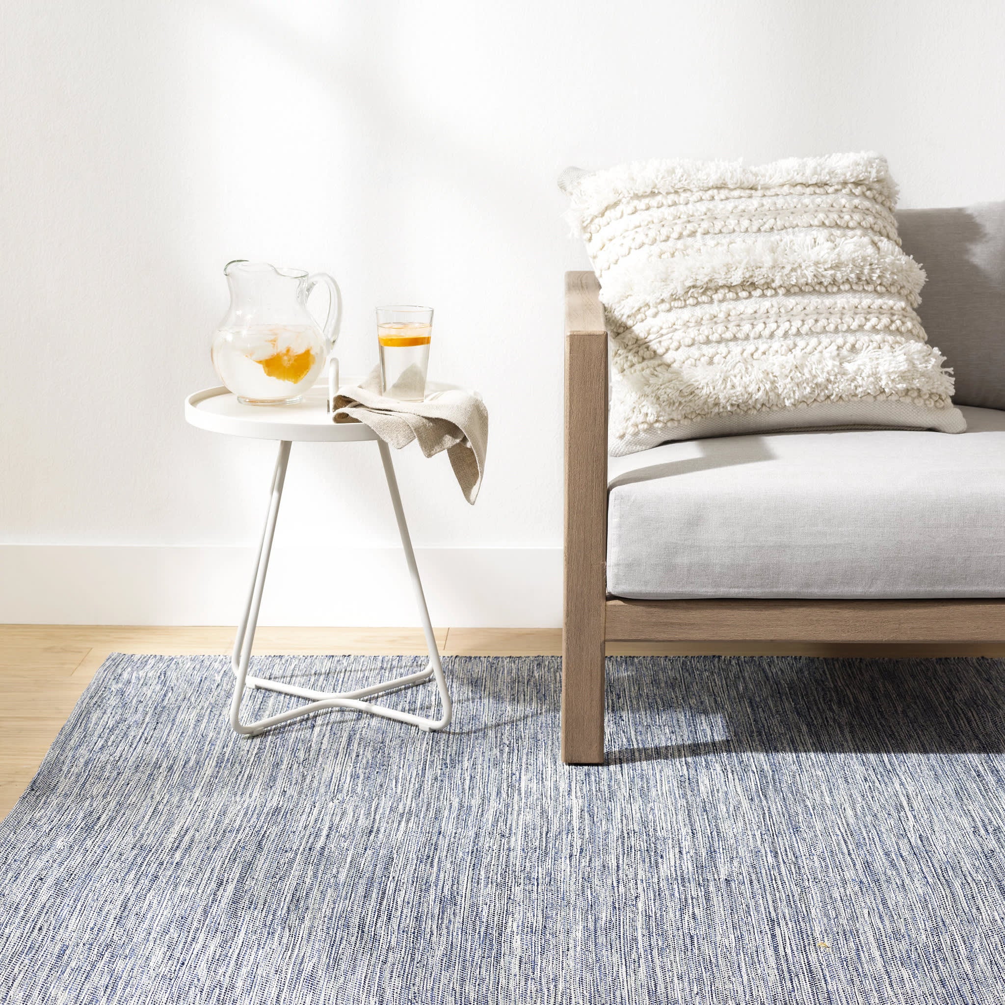 Solid Handwoven Handwoven Indoor/Outdoor Rug | Blue - Image 2