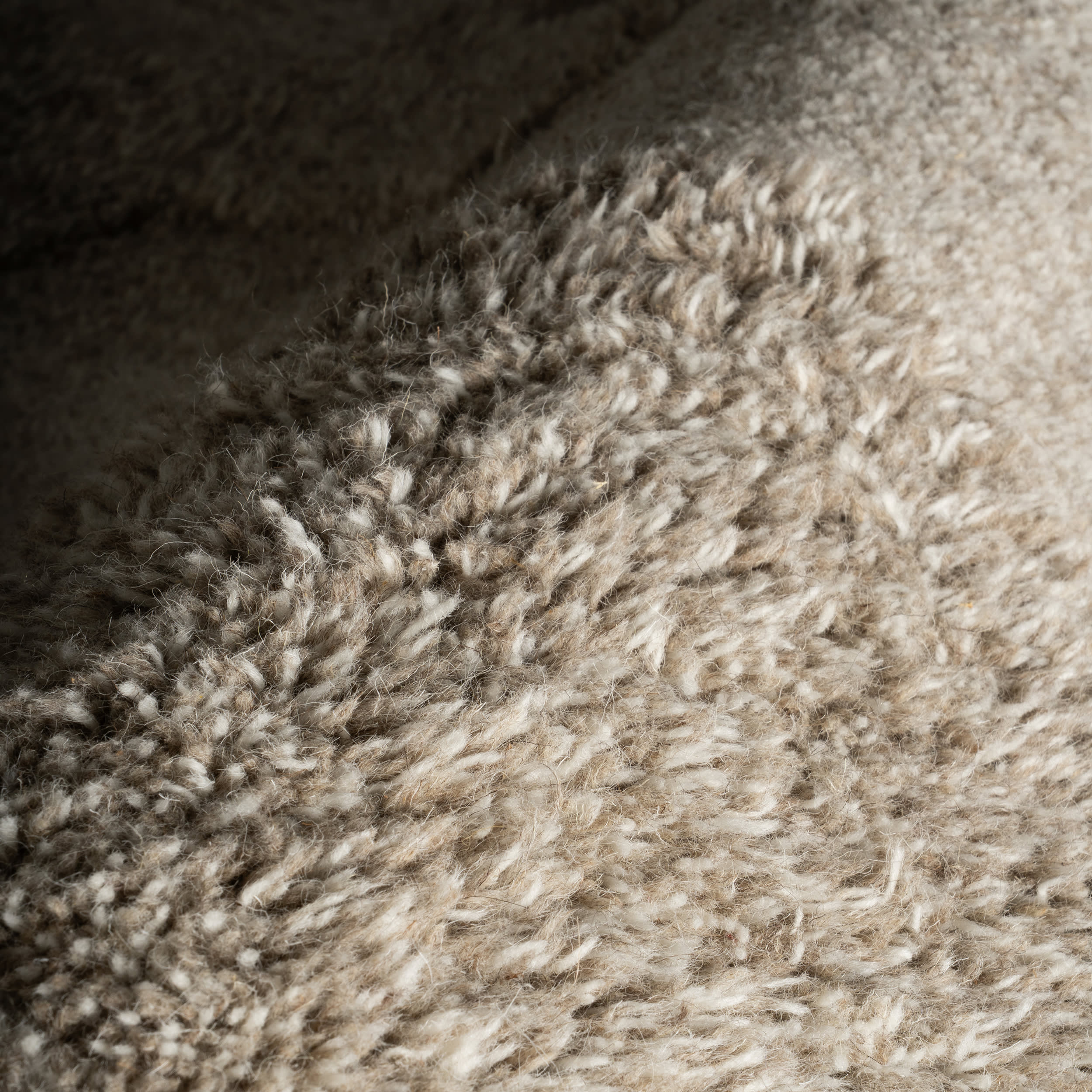 Sorvelle Modern Solid Wool Rug | Grey - Image 3