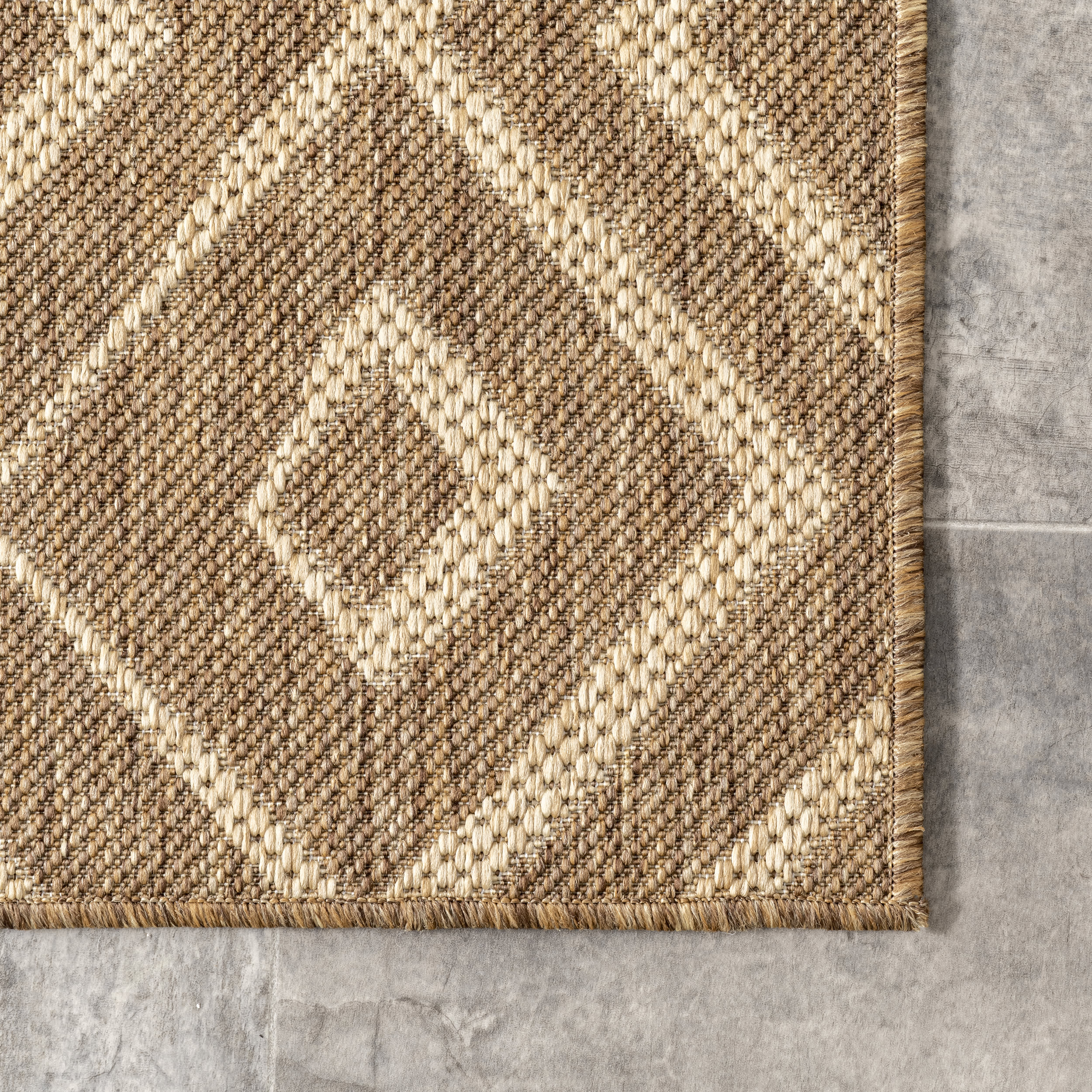 Spearhead Trellis Indoor/Outdoor Rug | Brown - Image 3