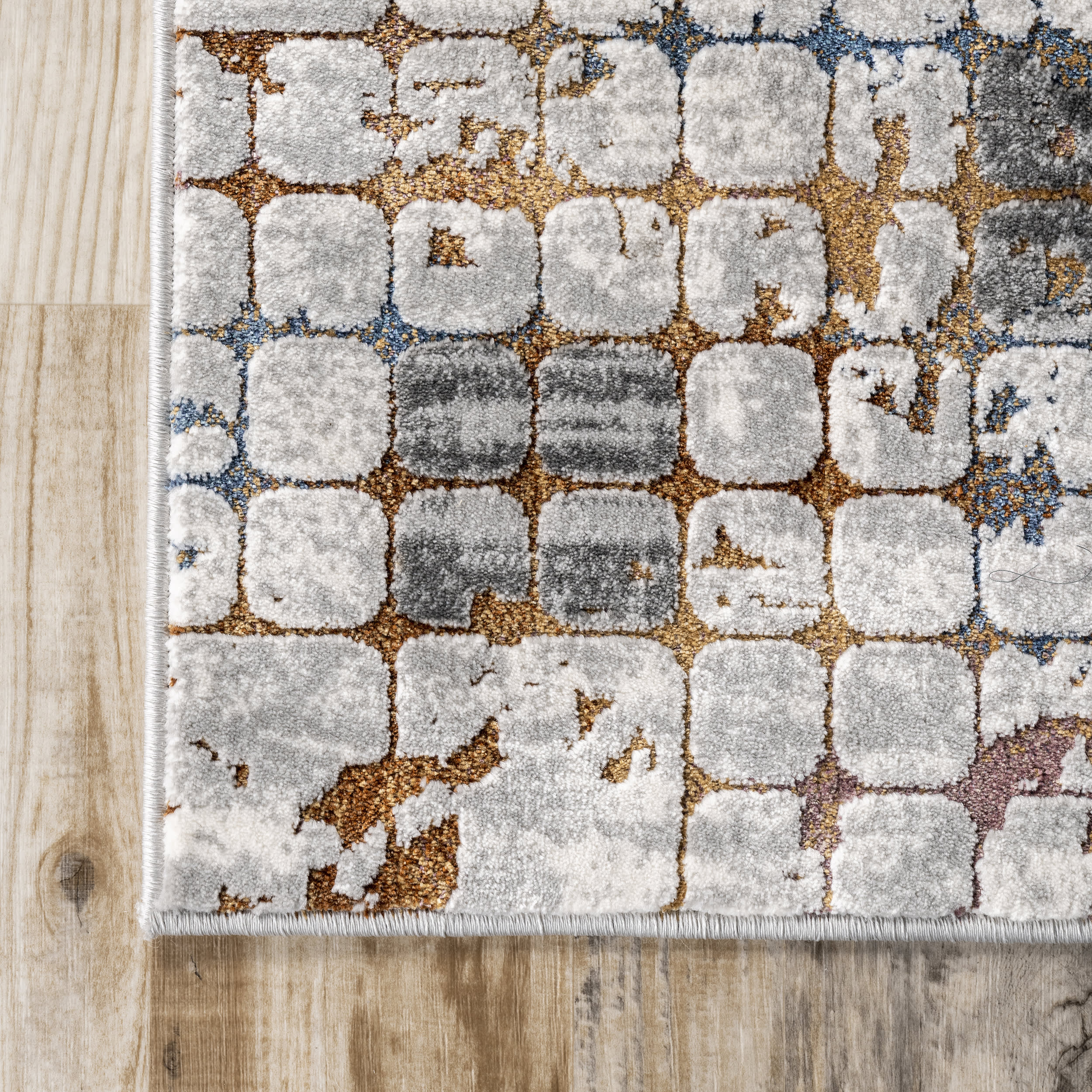 Sprawling Tiles Rug | Light Grey - Image 3