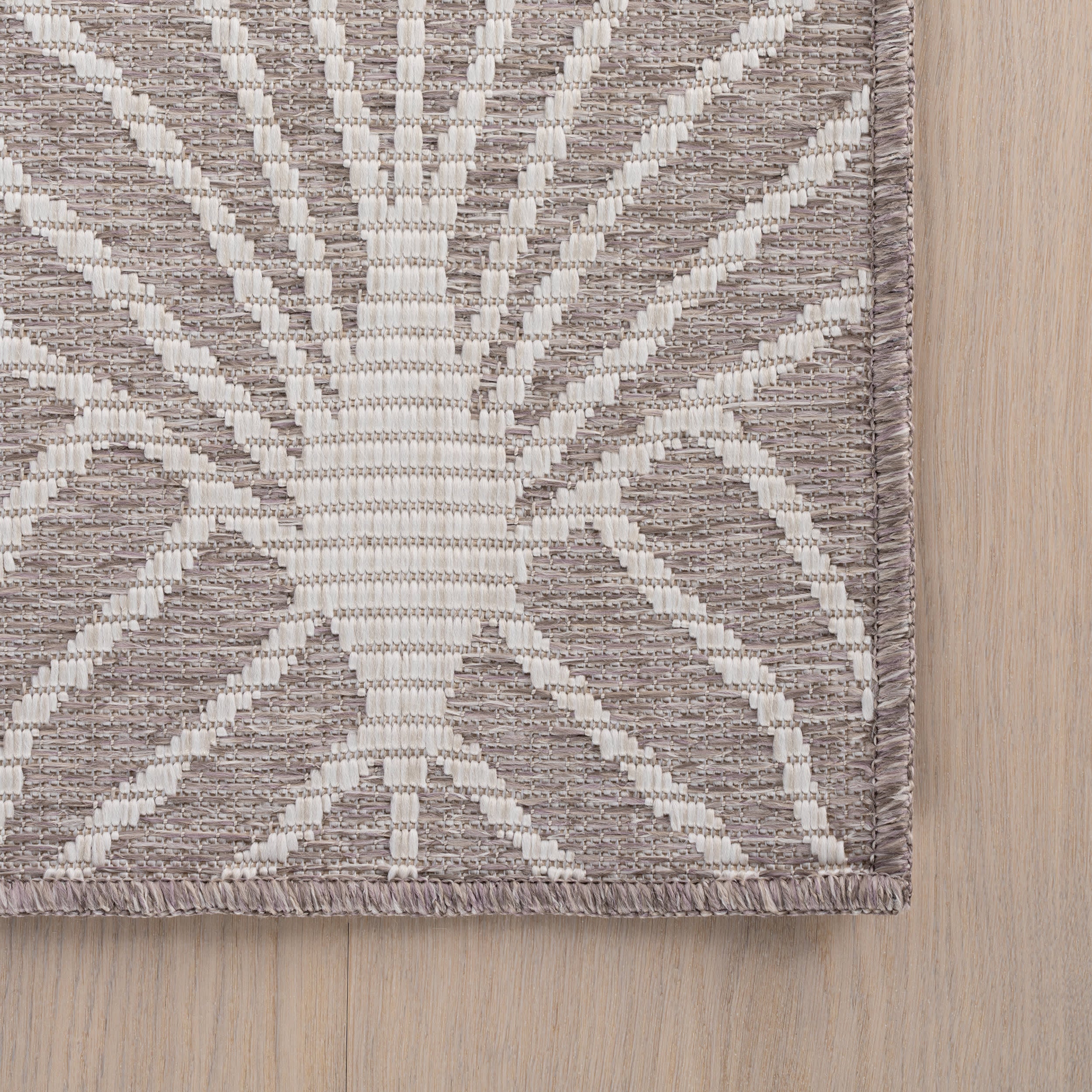 Sprig Modern Floral and Paisley Indoor/Outdoor Rug | Grey - Image 3