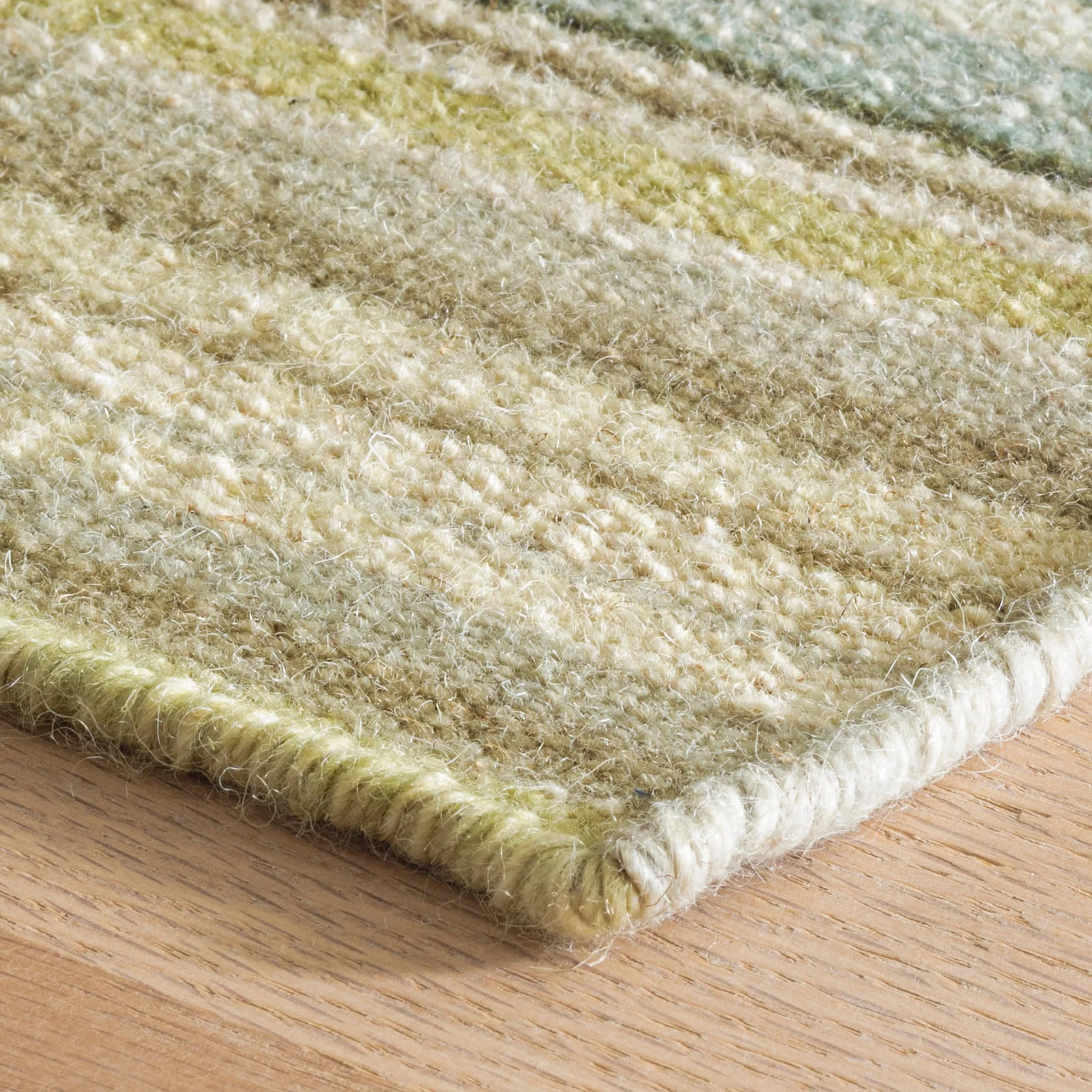 Stevie Handwoven Wool Rug | Green - Image 3