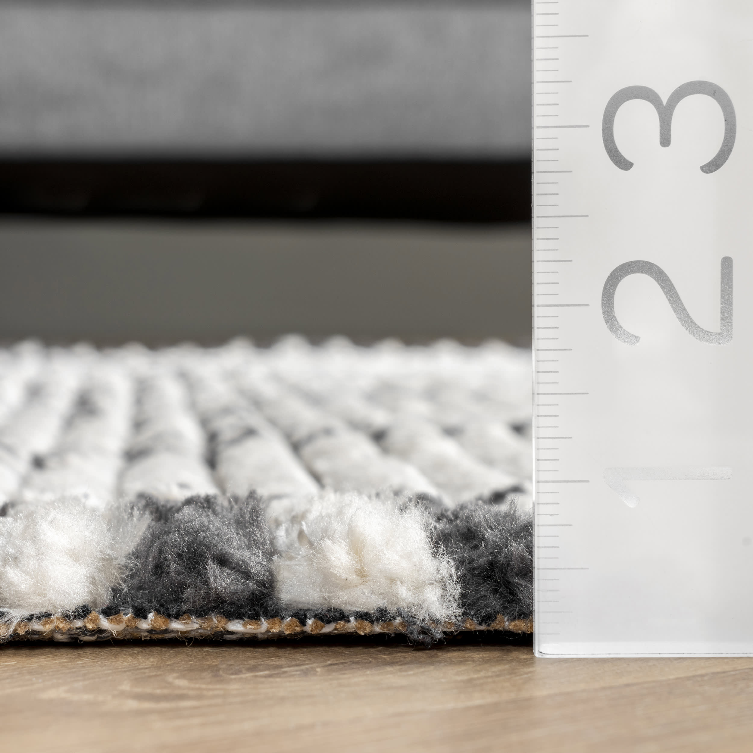 Stippled Diamonds Fringed Rug | Beige - Image 5