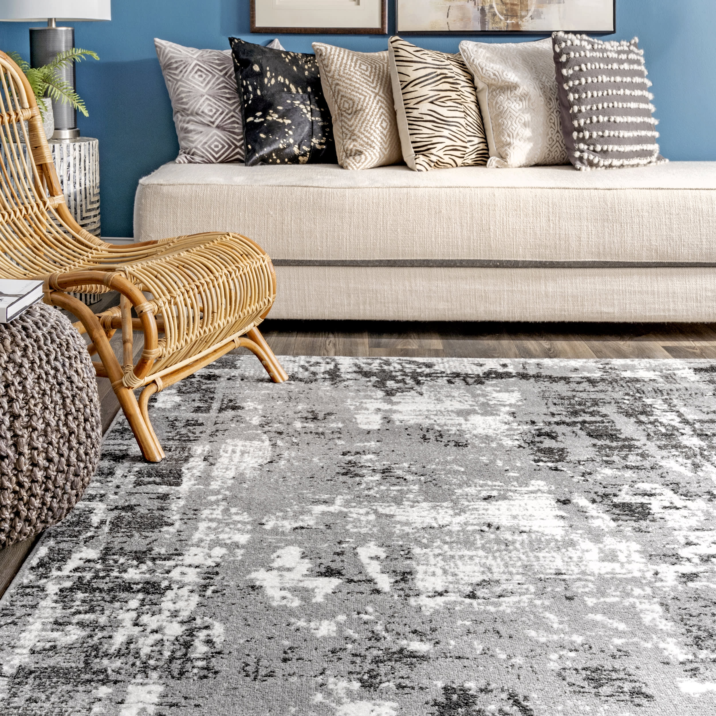 Strained Abstract Rug | Grey - Image 4