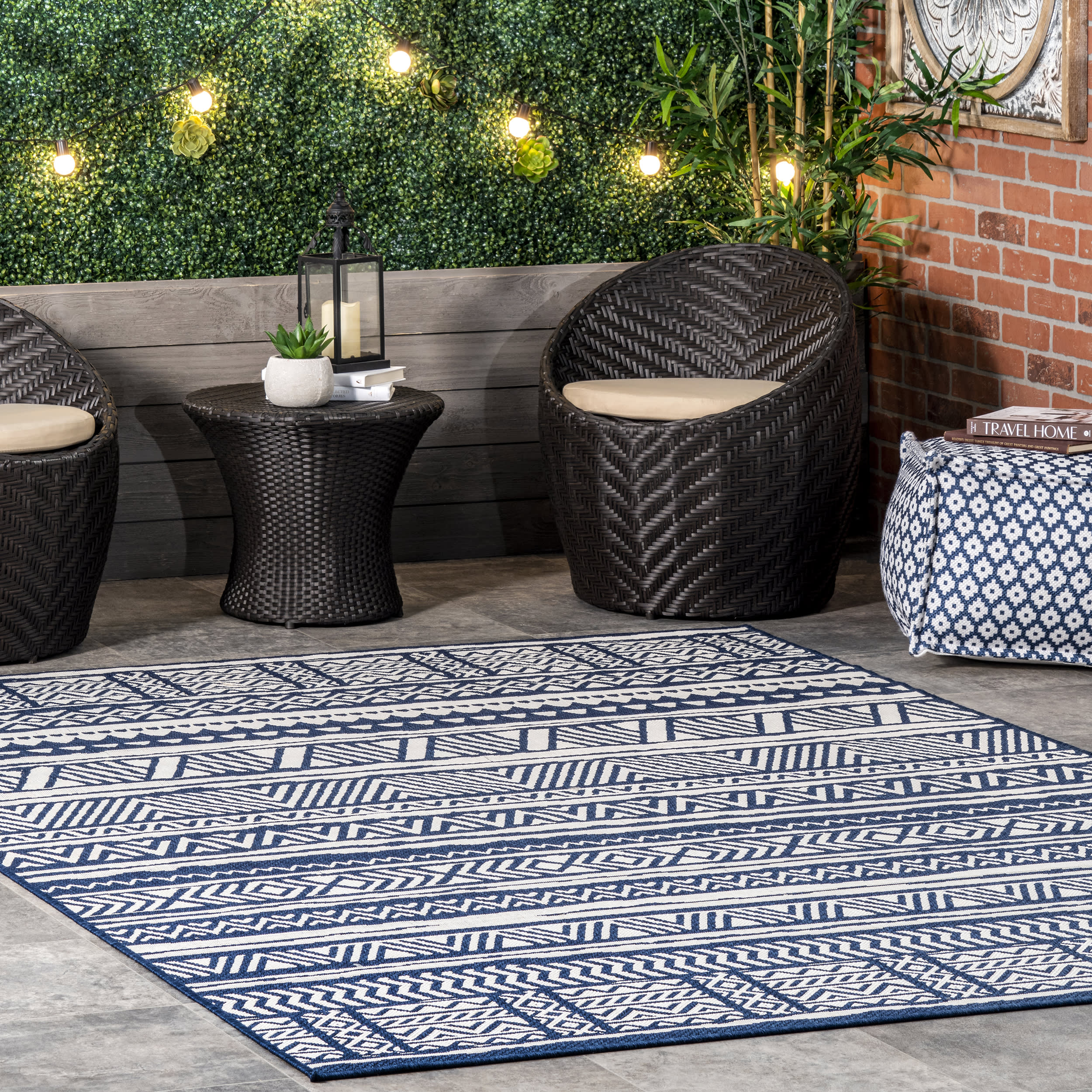 Striped Banded Indoor/Outdoor Rug | Navy - Image 2
