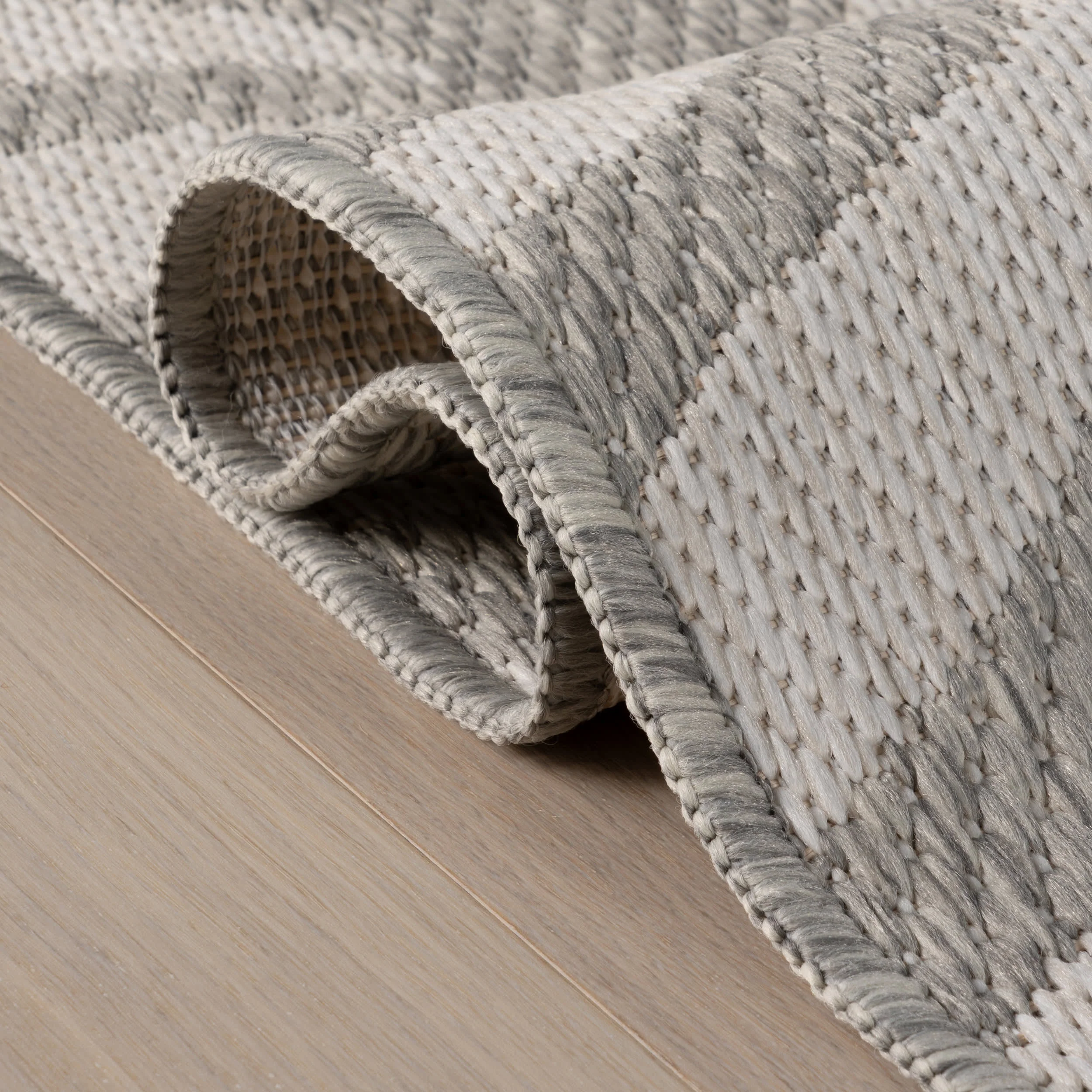 Suni Coastal Floral Indoor/Outdoor Rug | Grey - Image 10