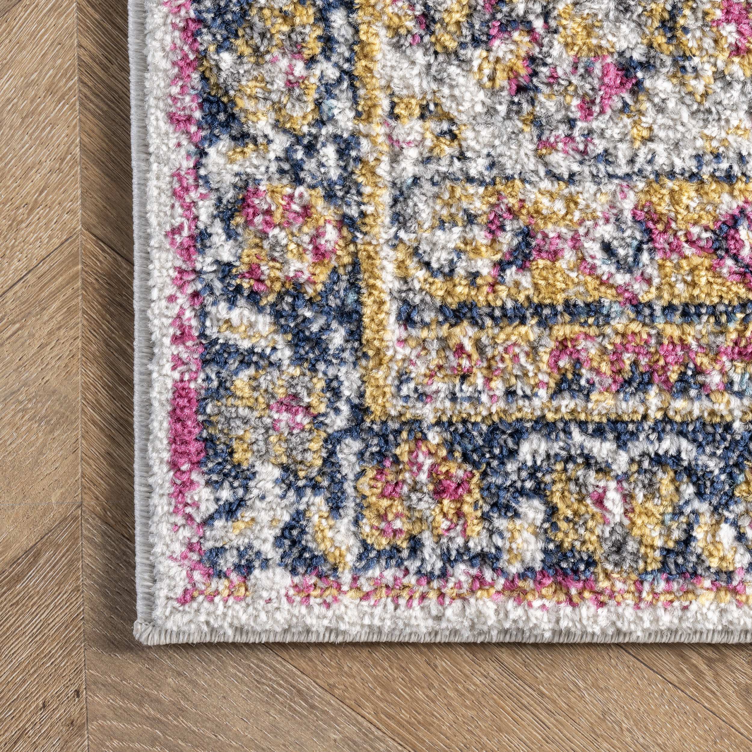 Sunny Wildflower Medallion Rug | Pink - Image 3