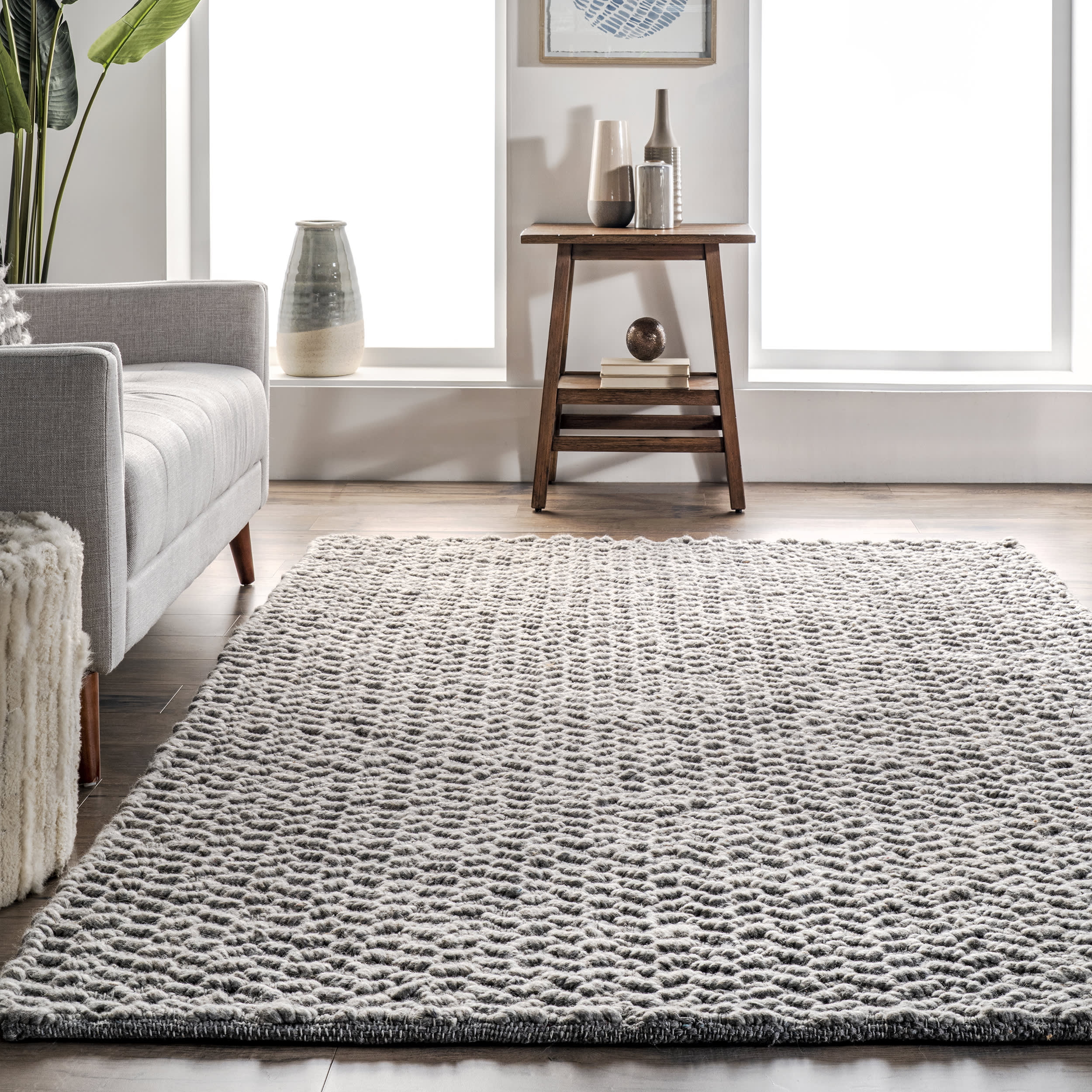 Sutton Solid Chevron Rug | Grey - Image 4