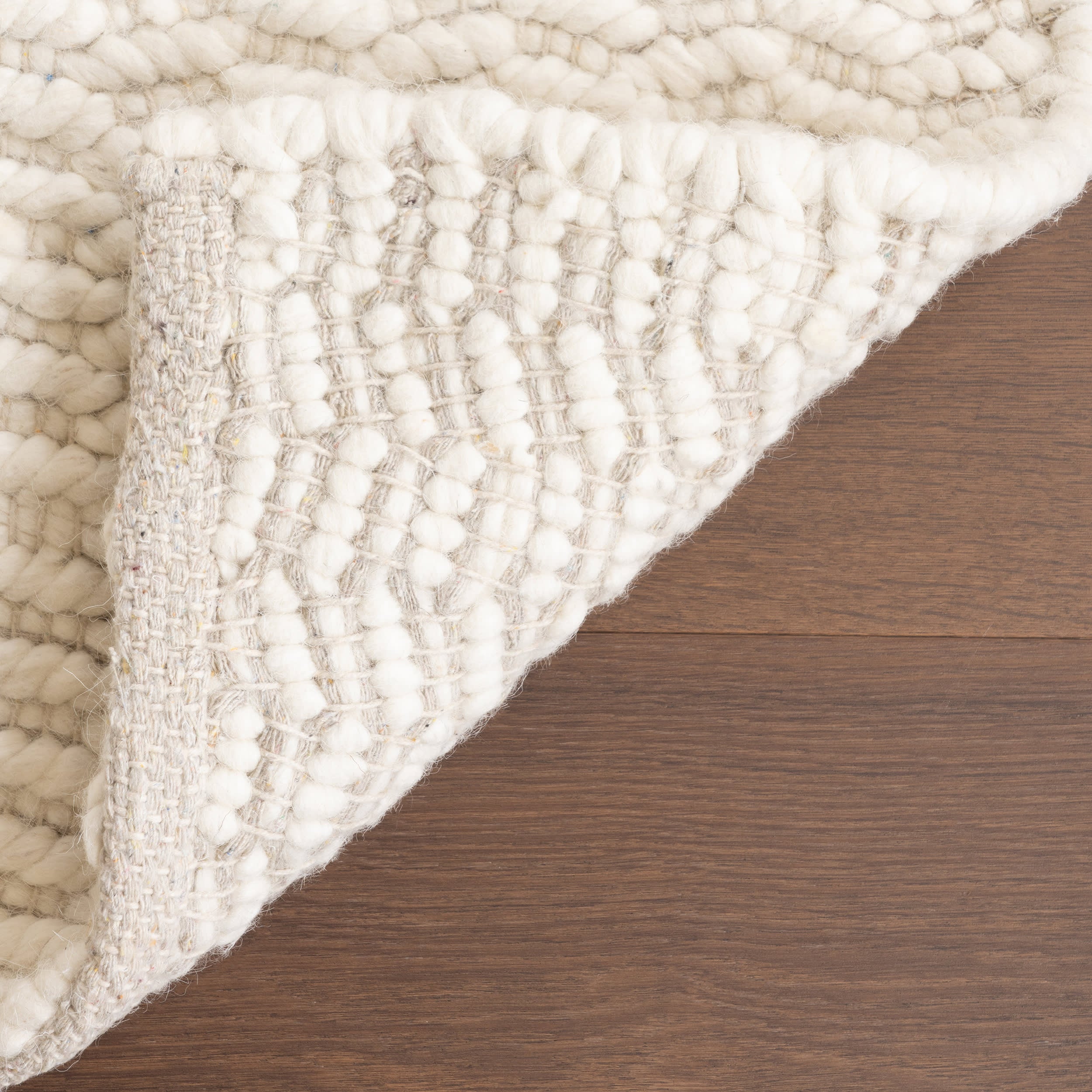 Sutton Solid Chevron Rug | Ivory - Image 8