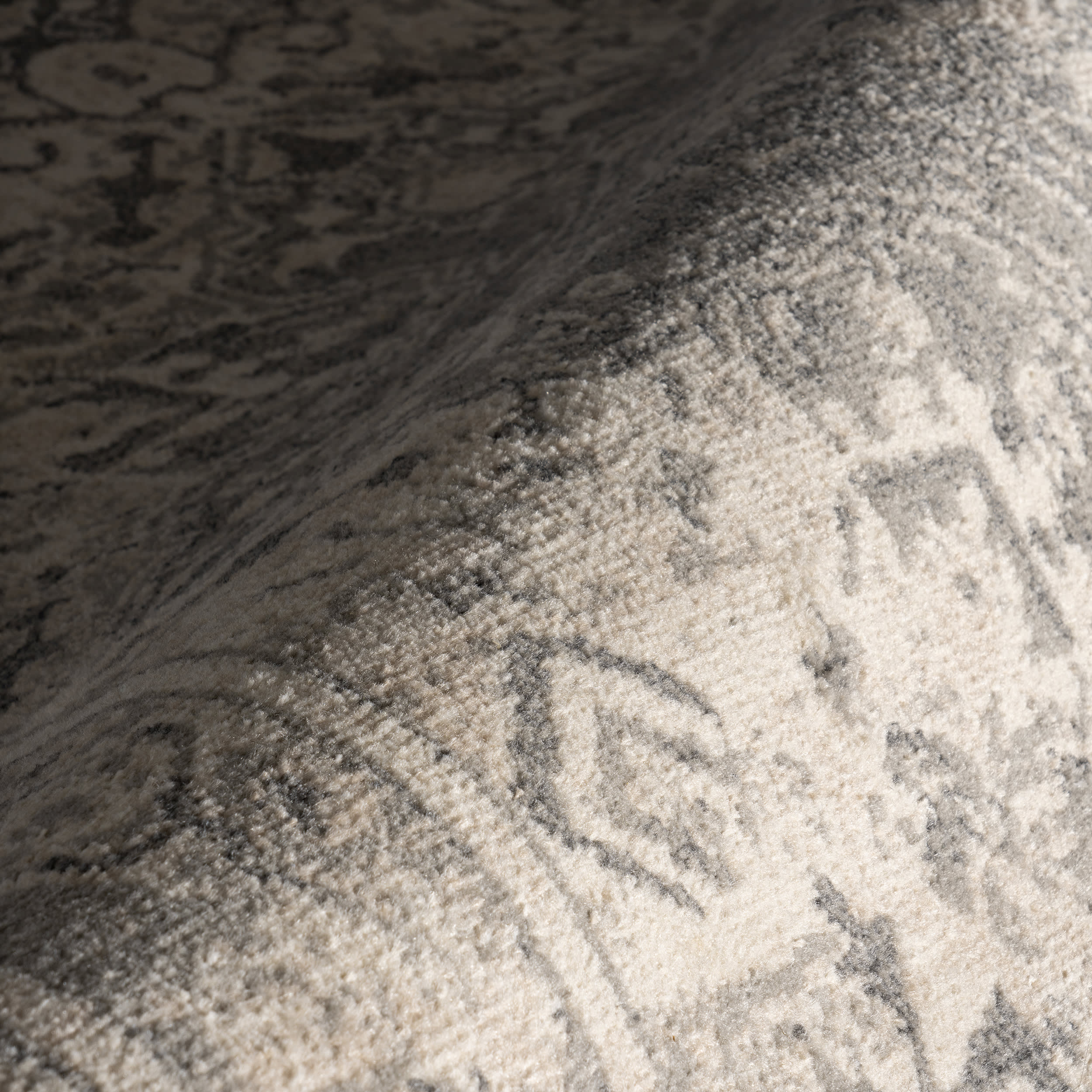 Taisa Medallion Rug | Grey - Image 3