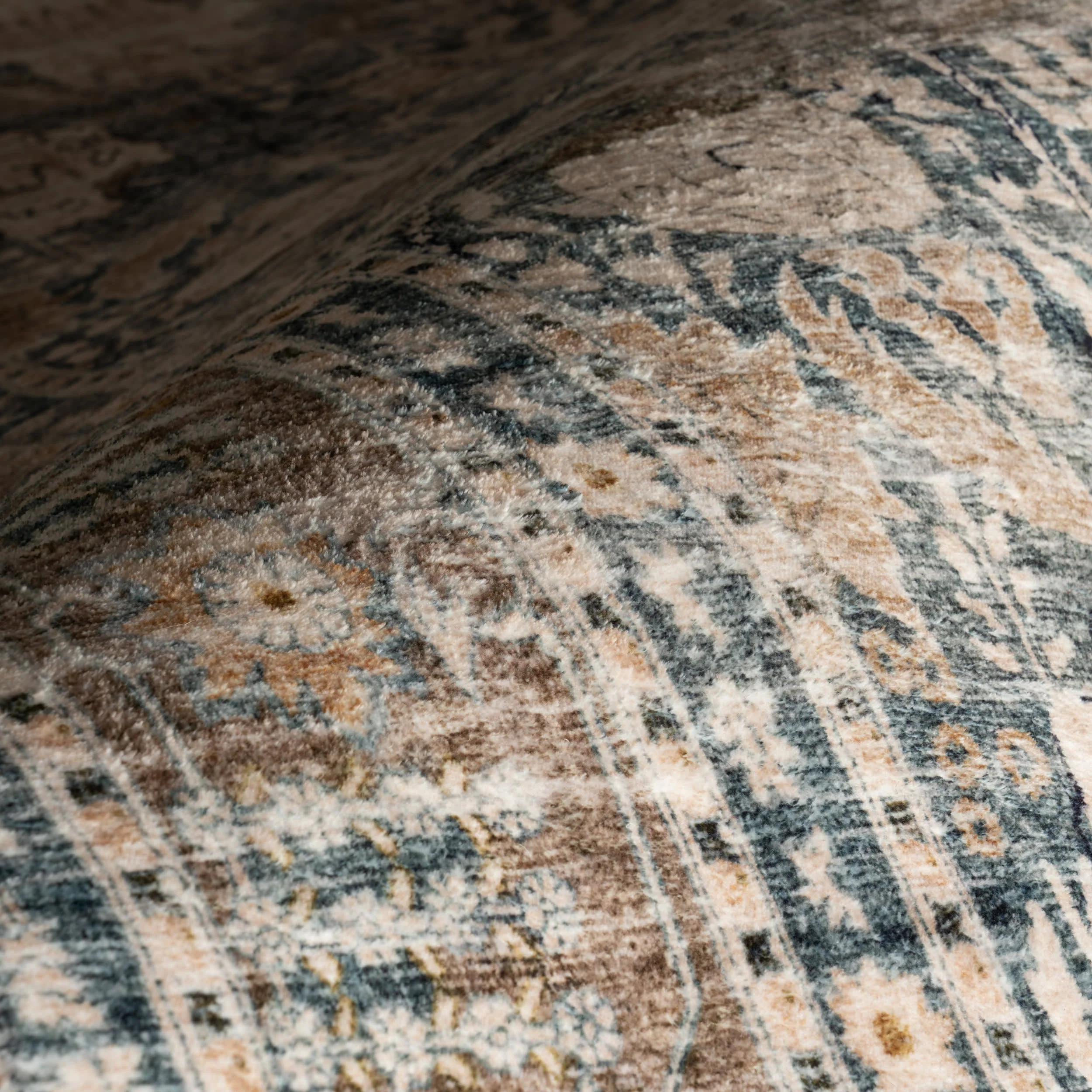 Tali Bordered Traditional Washable Rug | Tan - Image 3