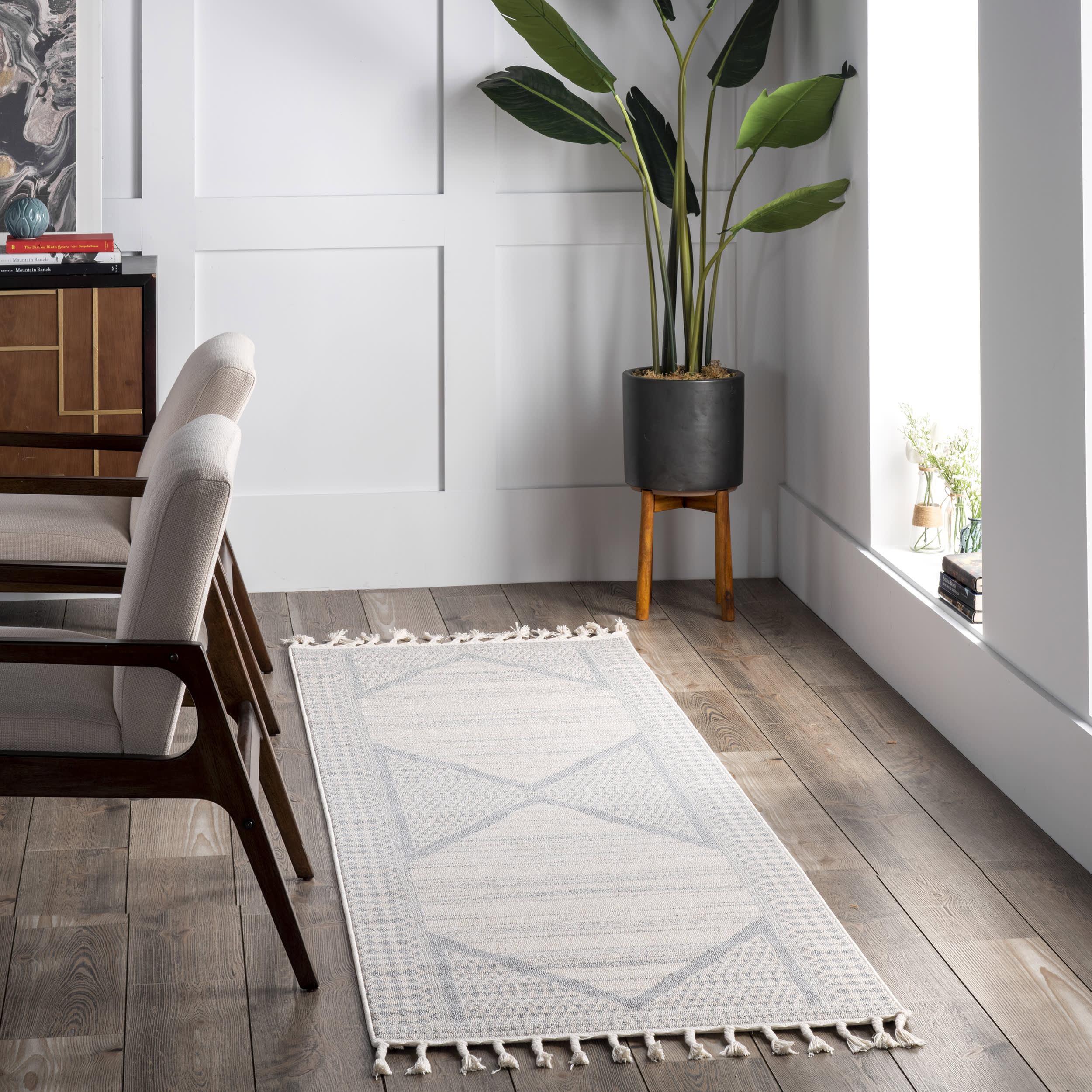 Tarnished Medallion Tassel Rug | Beige - Image 2