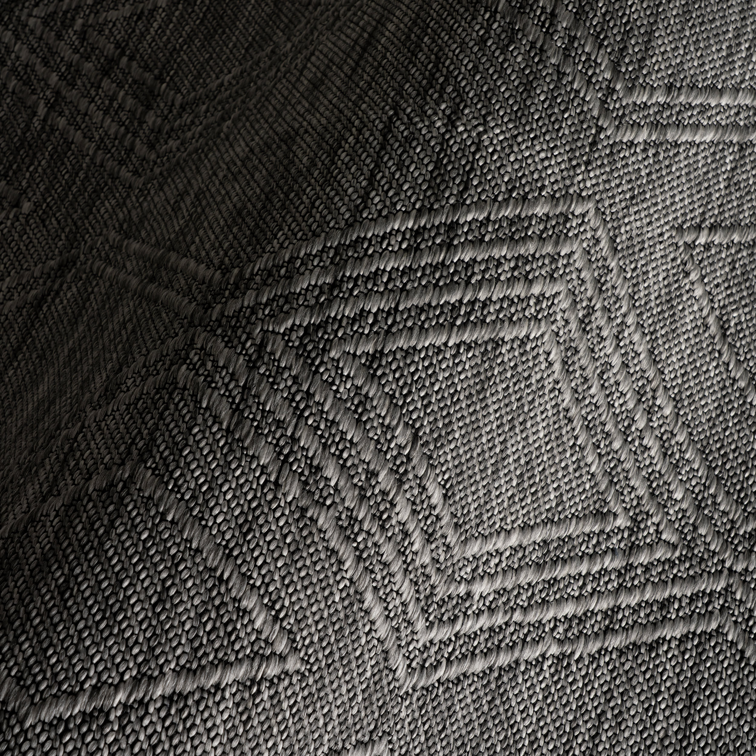 Tesnia Modern Solid Indoor/Outdoor Rug | Grey - Image 3