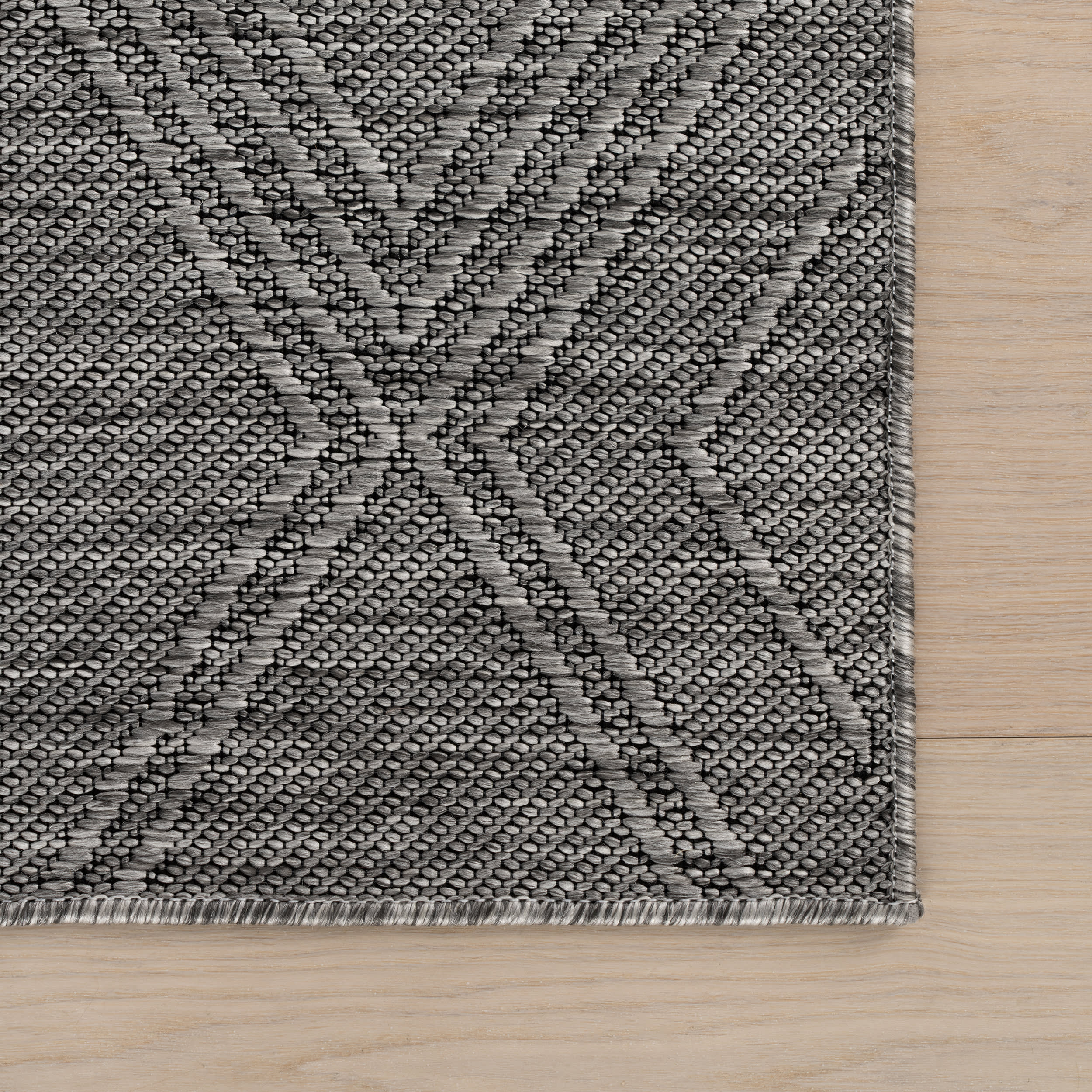 Tesnia Modern Solid Indoor/Outdoor Rug | Grey - Image 4