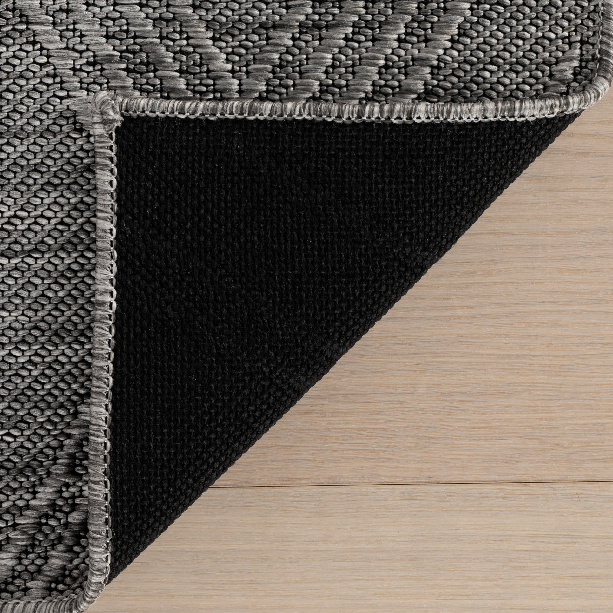 Tesnia Modern Solid Indoor/Outdoor Rug | Grey - Image 7