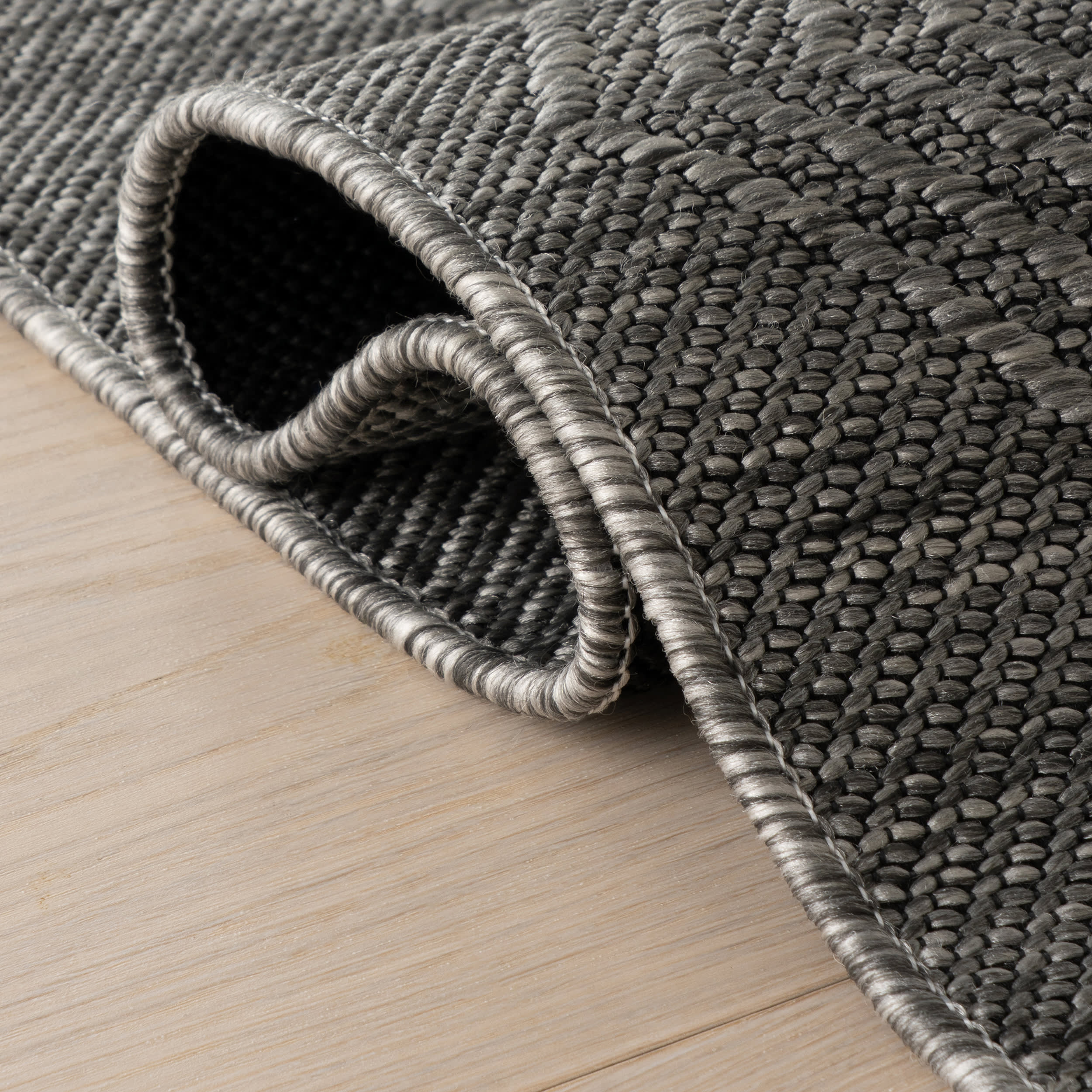 Tesnia Modern Solid Indoor/Outdoor Rug | Grey - Image 9