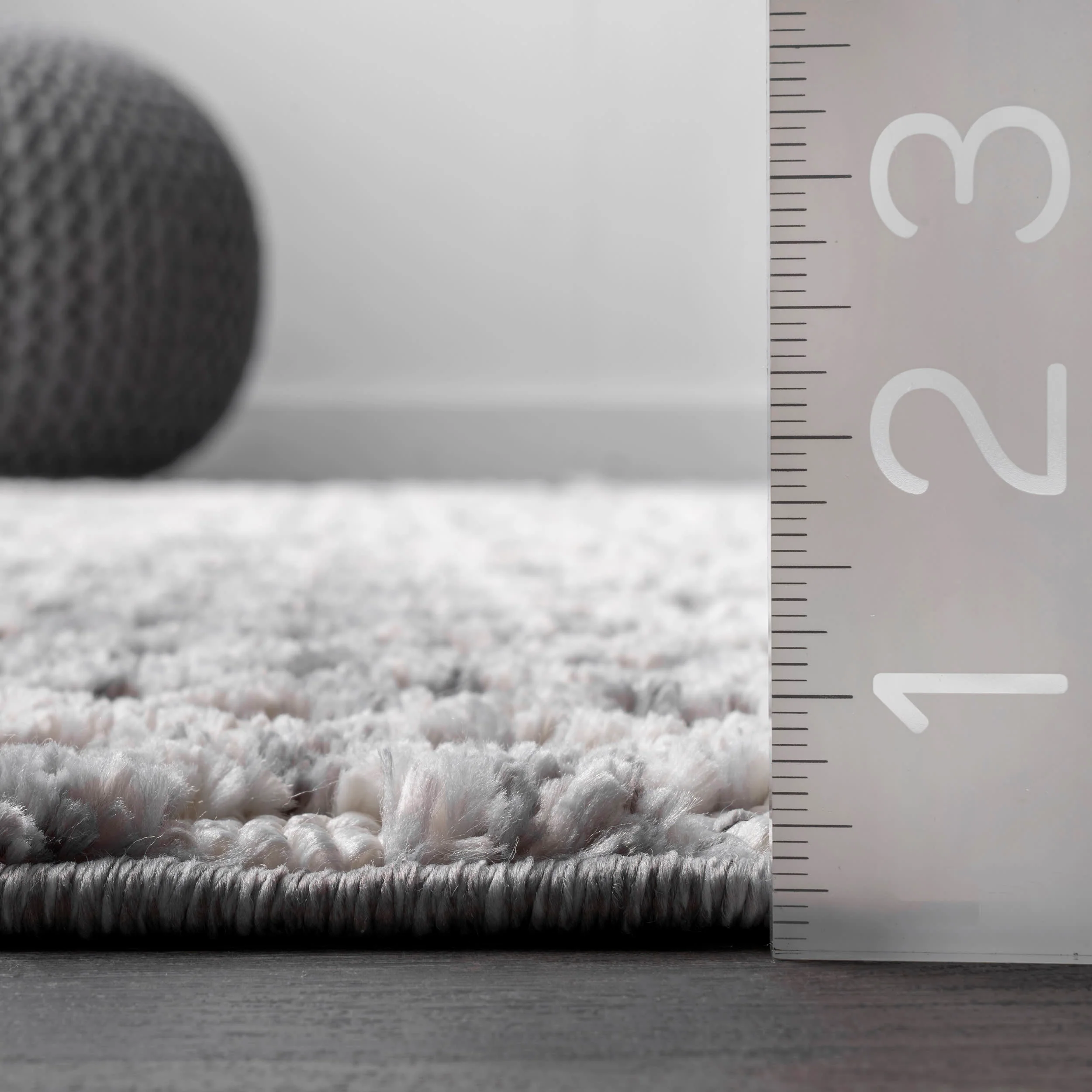 Textured Cloudy Sky Rug | Grey - Image 5