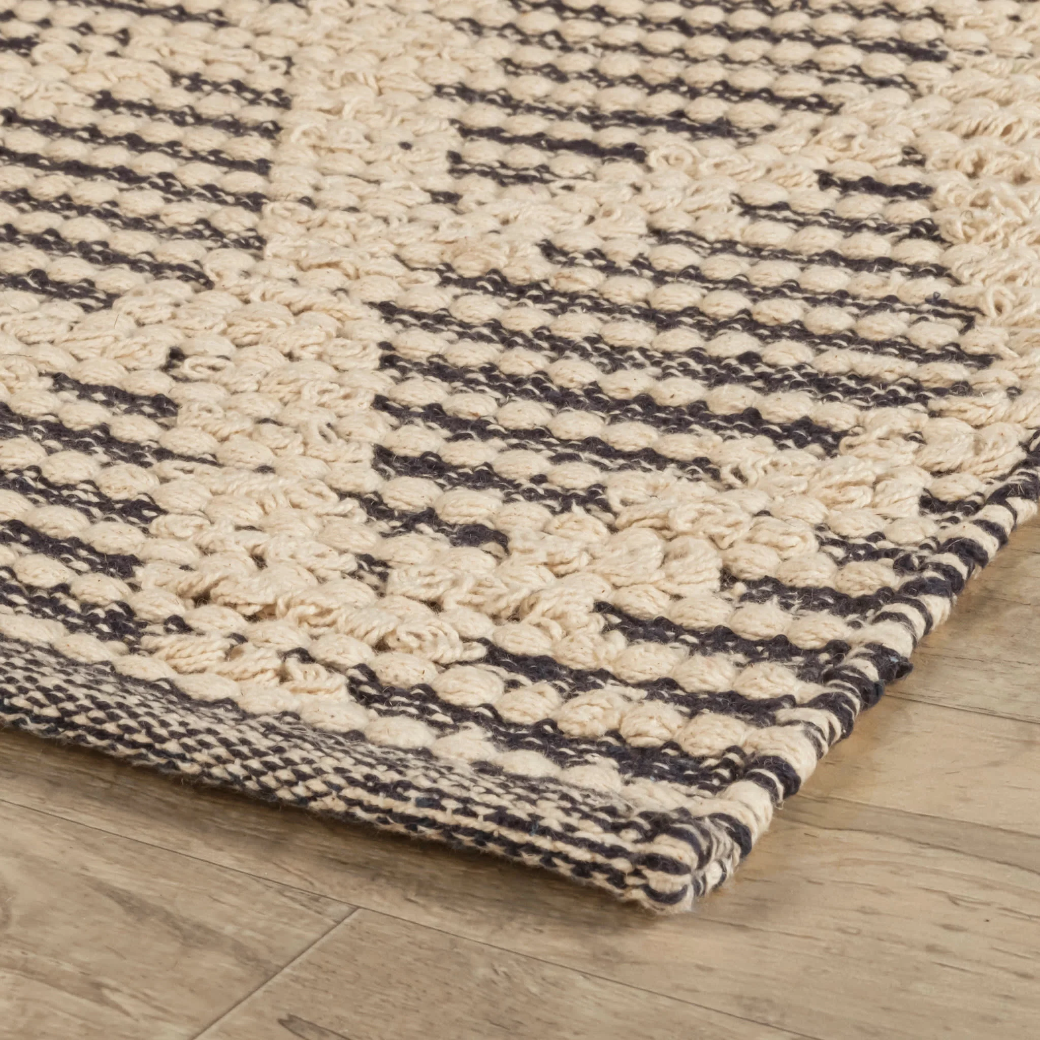 Textured Diamond Handwoven Cotton Rug | Blue/Ivory - Image 5