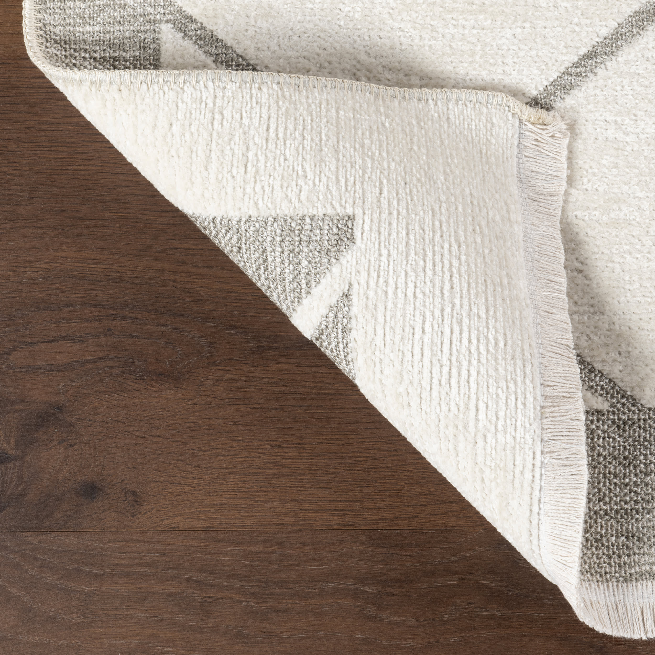 Thelma Lattice Fringed Reversible Washable Rug | Light Grey - Image 8