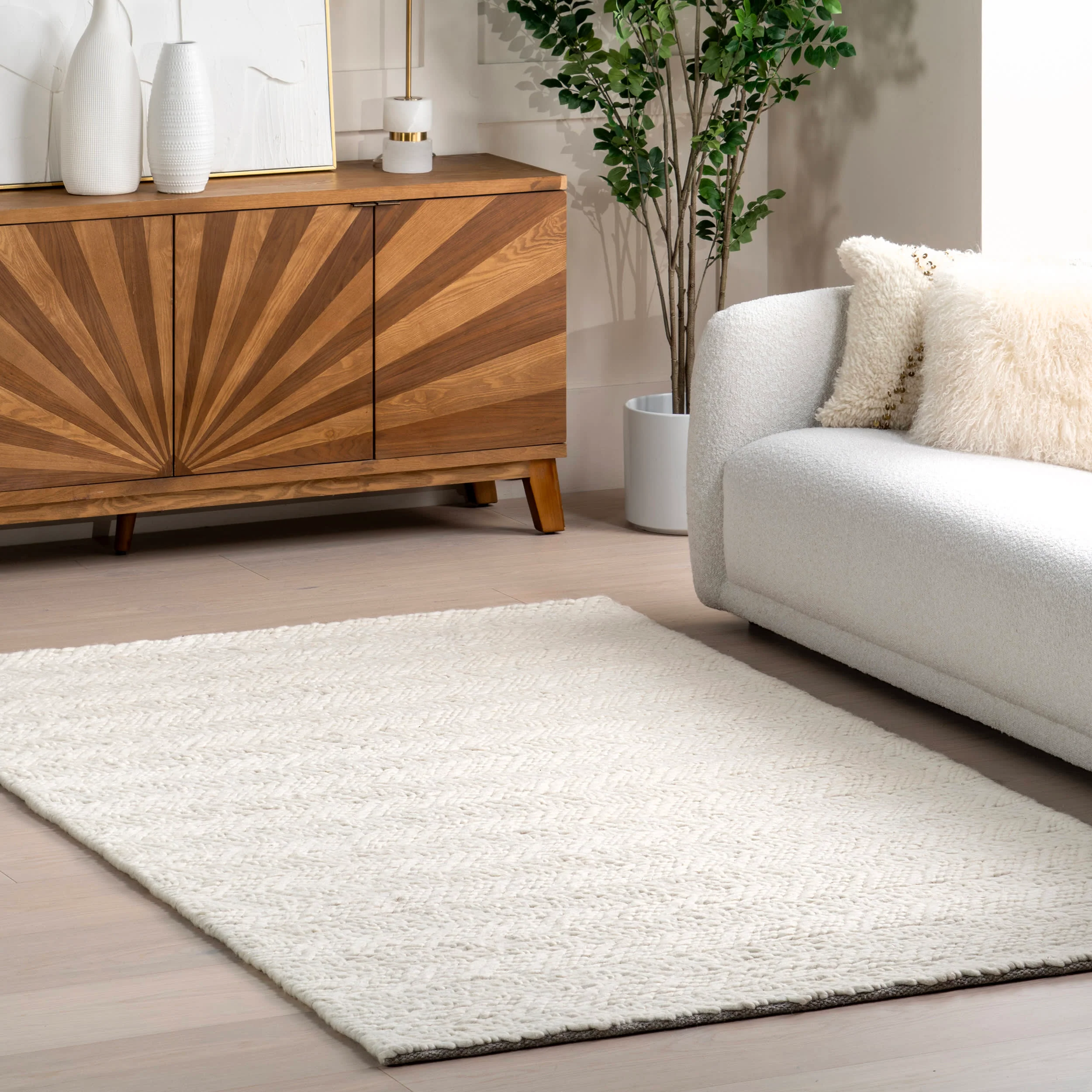 Therese Chevron Wool Rug | Ivory - Image 2