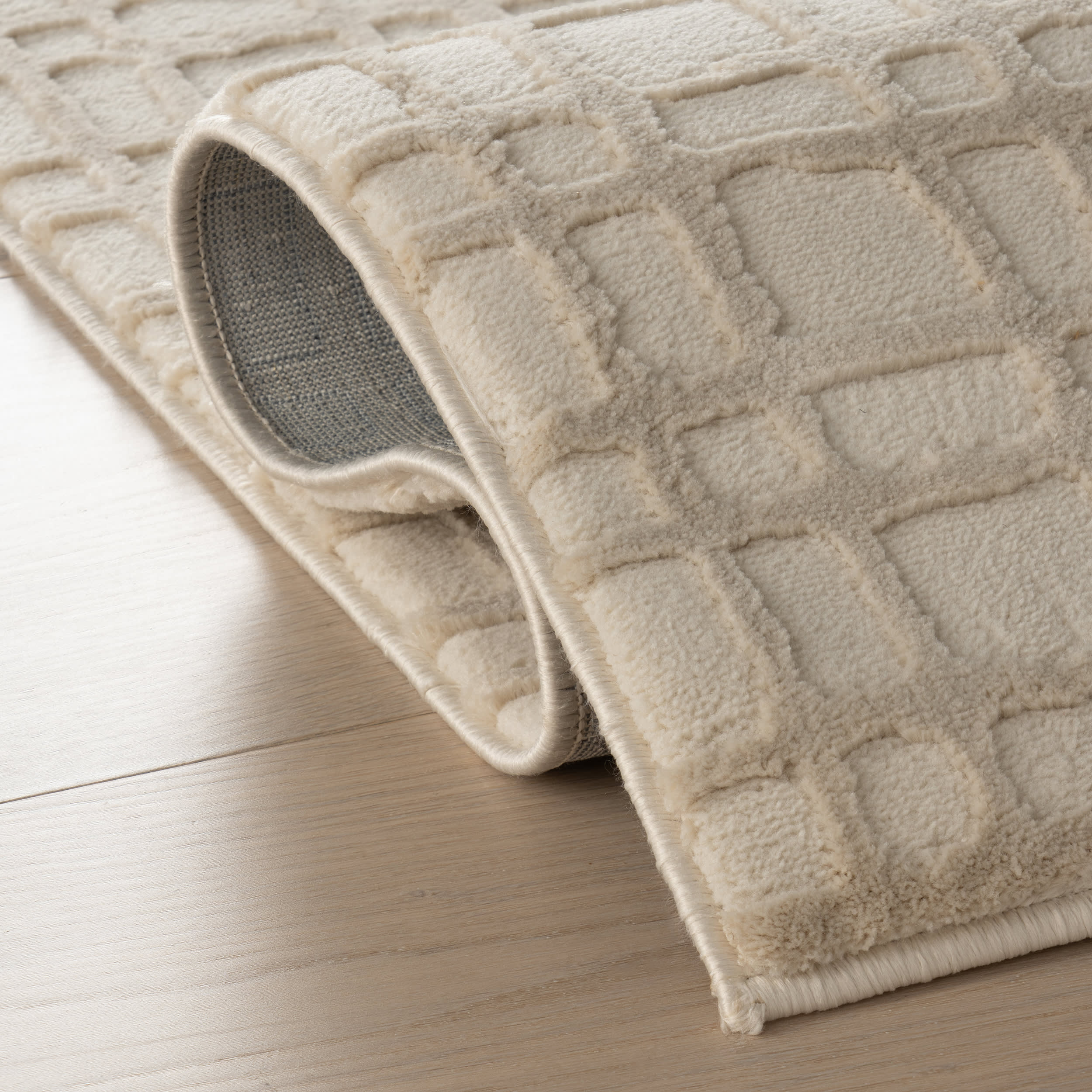 Tinisa Abstract Grid Plush Textured Washable Rug | Cream - Image 10