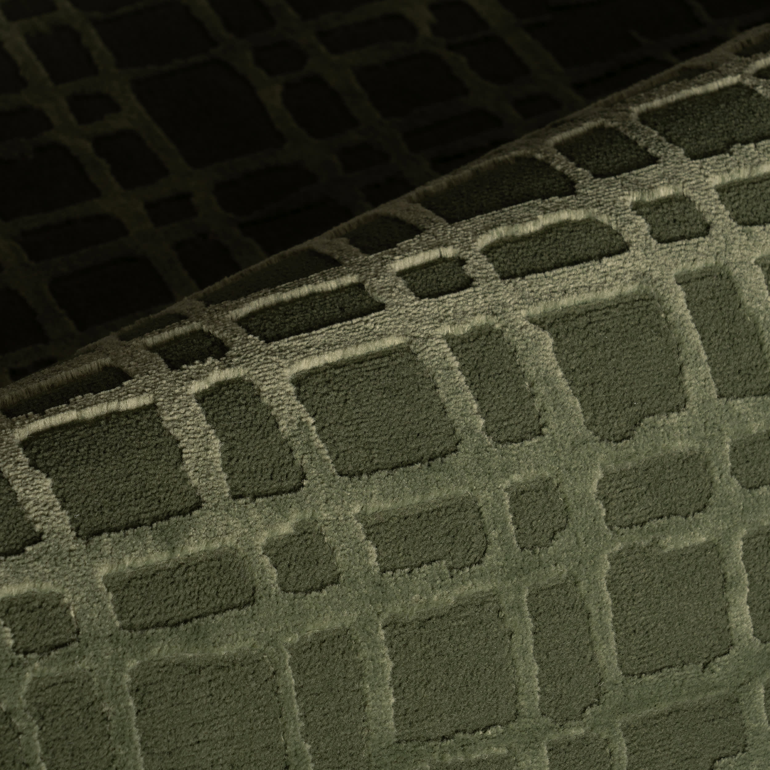 Tinisa Abstract Grid Plush Textured Washable Rug | Green - Image 3