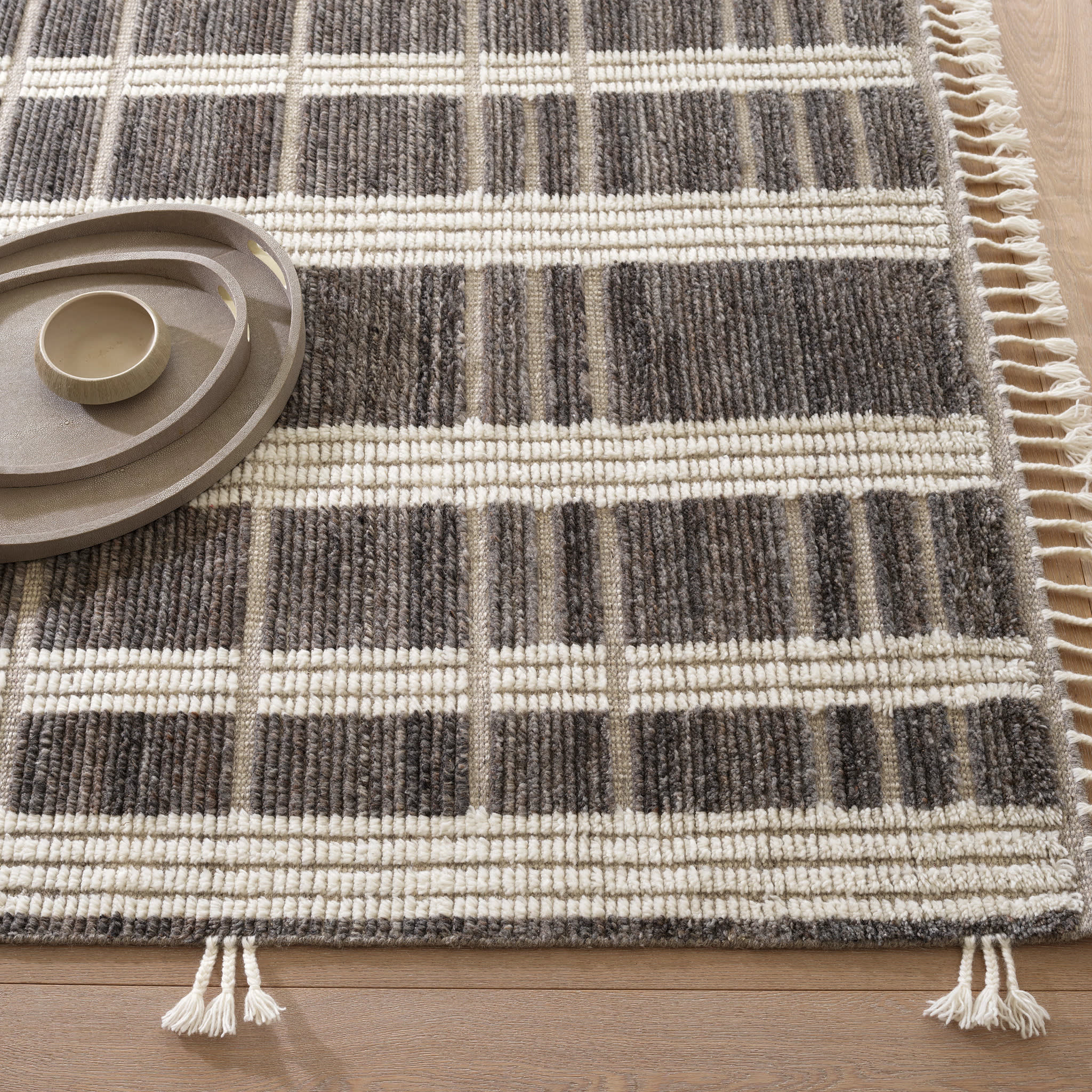 Tory Hand Knotted Wool Rug | Grey/Ivory - Image 5