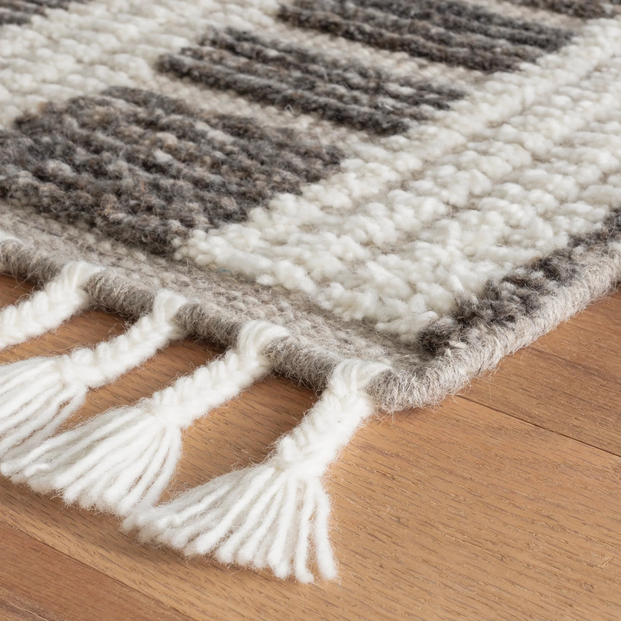 Tory Hand Knotted Wool Rug | Grey/Ivory - Image 6