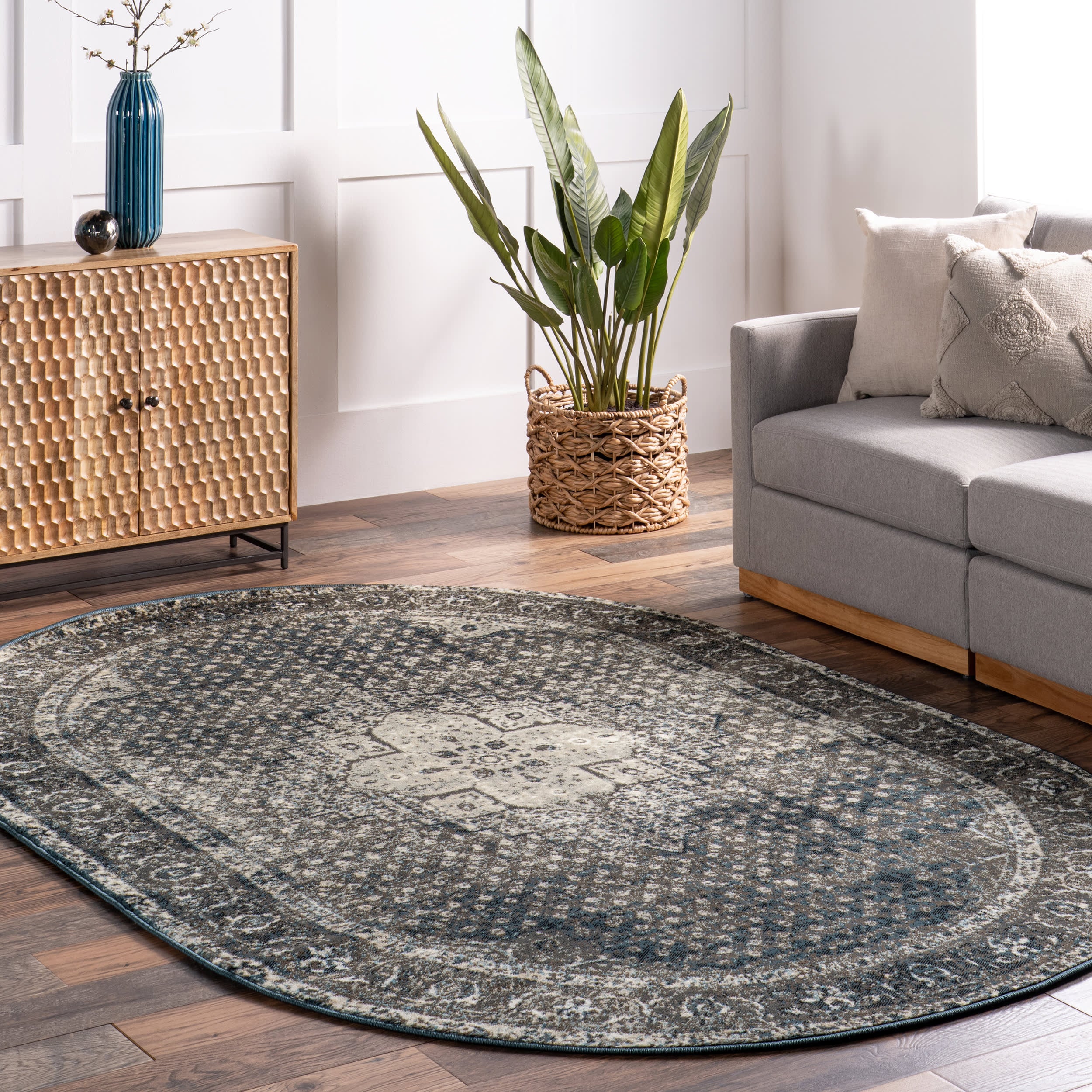 Tracce Vintage Castle Medallion Rug | Slate - Image 2
