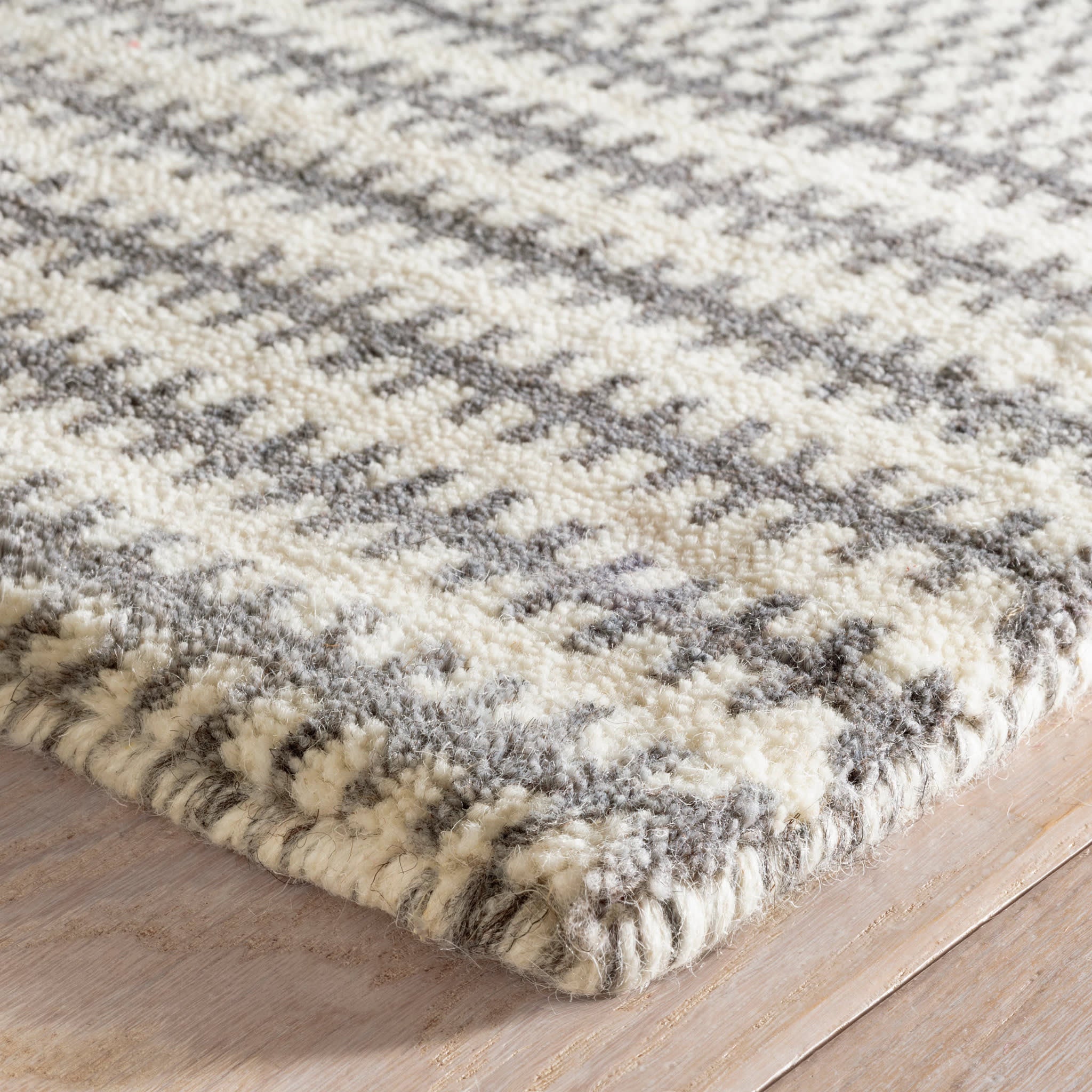 Tracks Hand Loom Knotted Wool Rug | Grey - Image 4