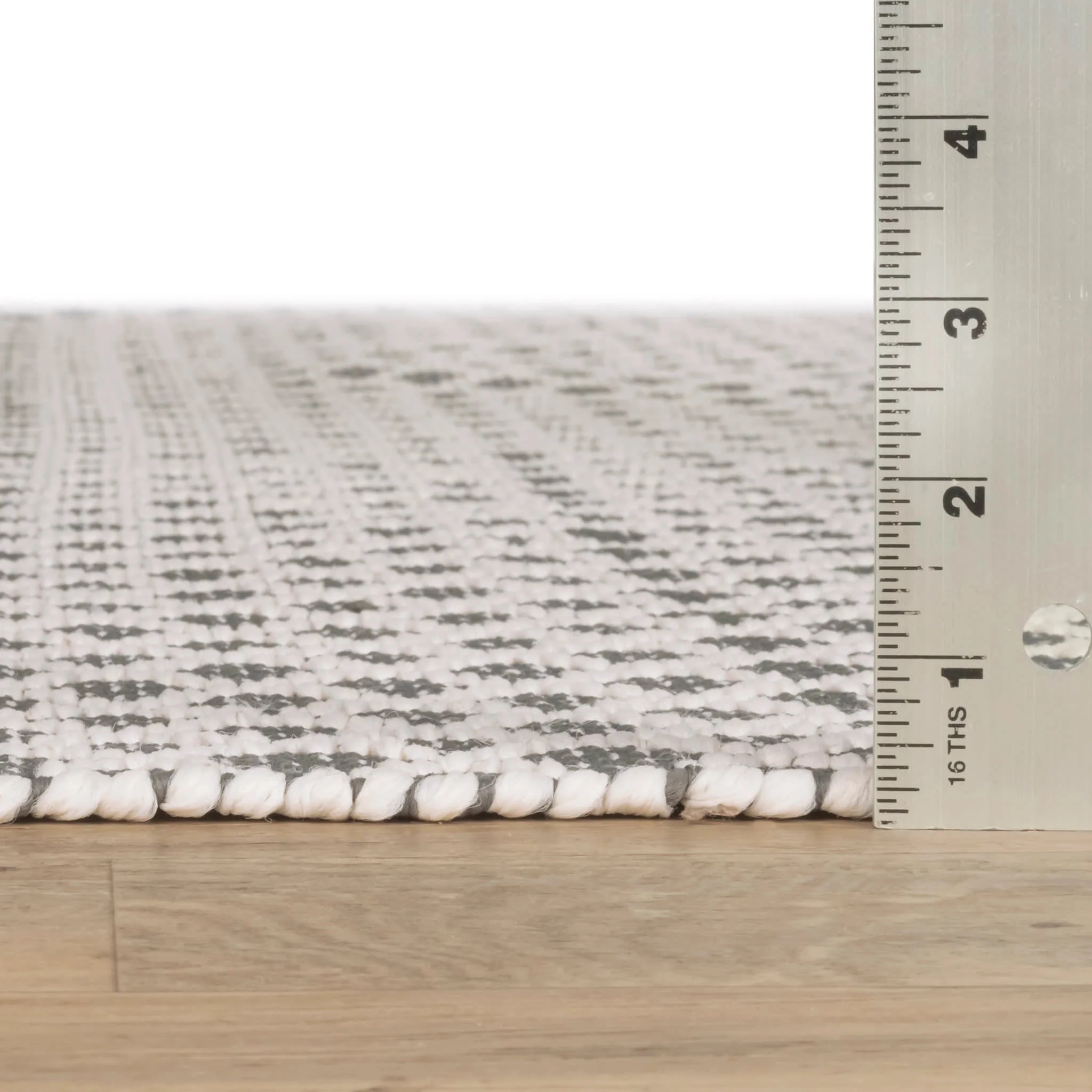 Trellis Handwoven Indoor/Outdoor Rug | Grey - Image 4