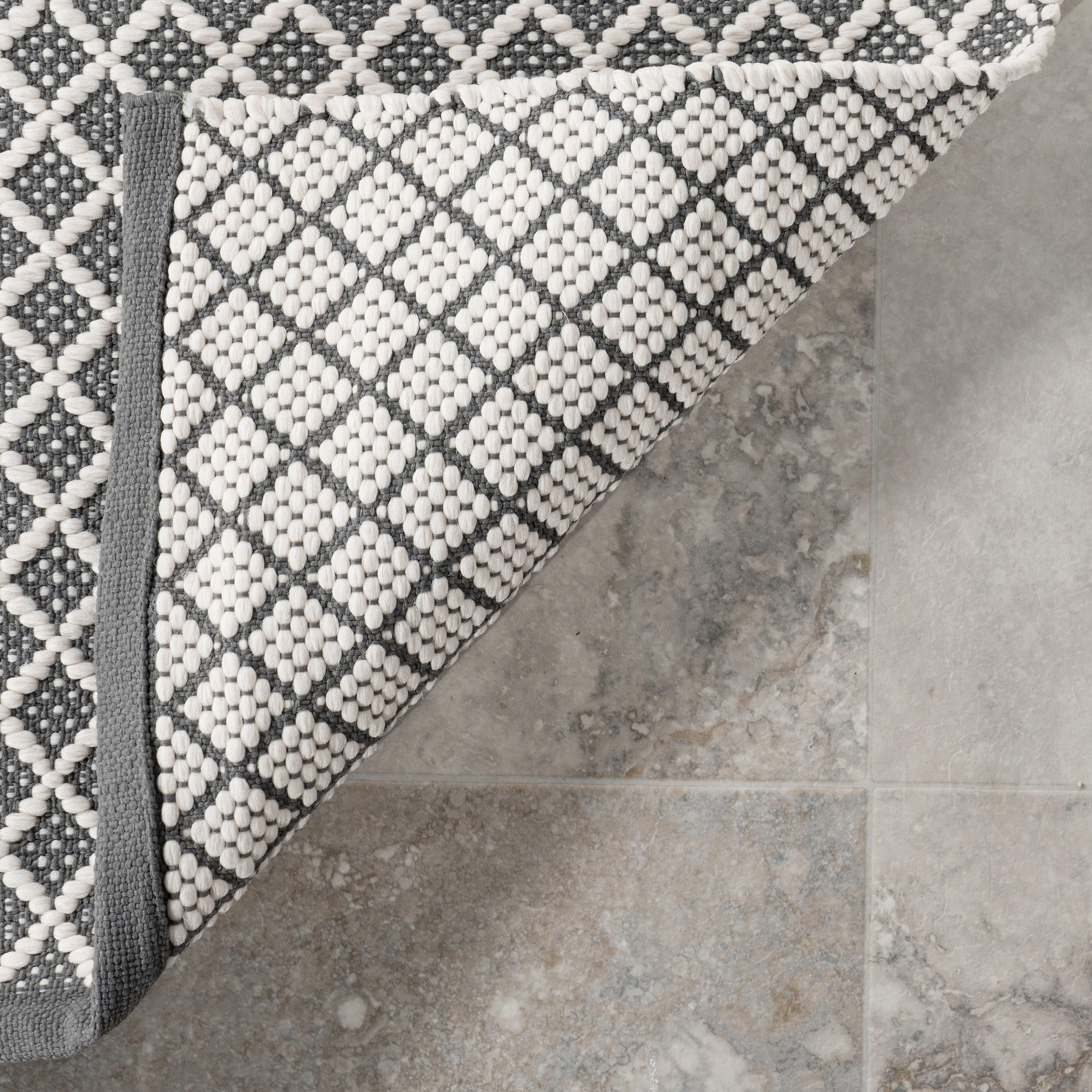 Trellis Handwoven Indoor/Outdoor Rug | Grey - Image 6