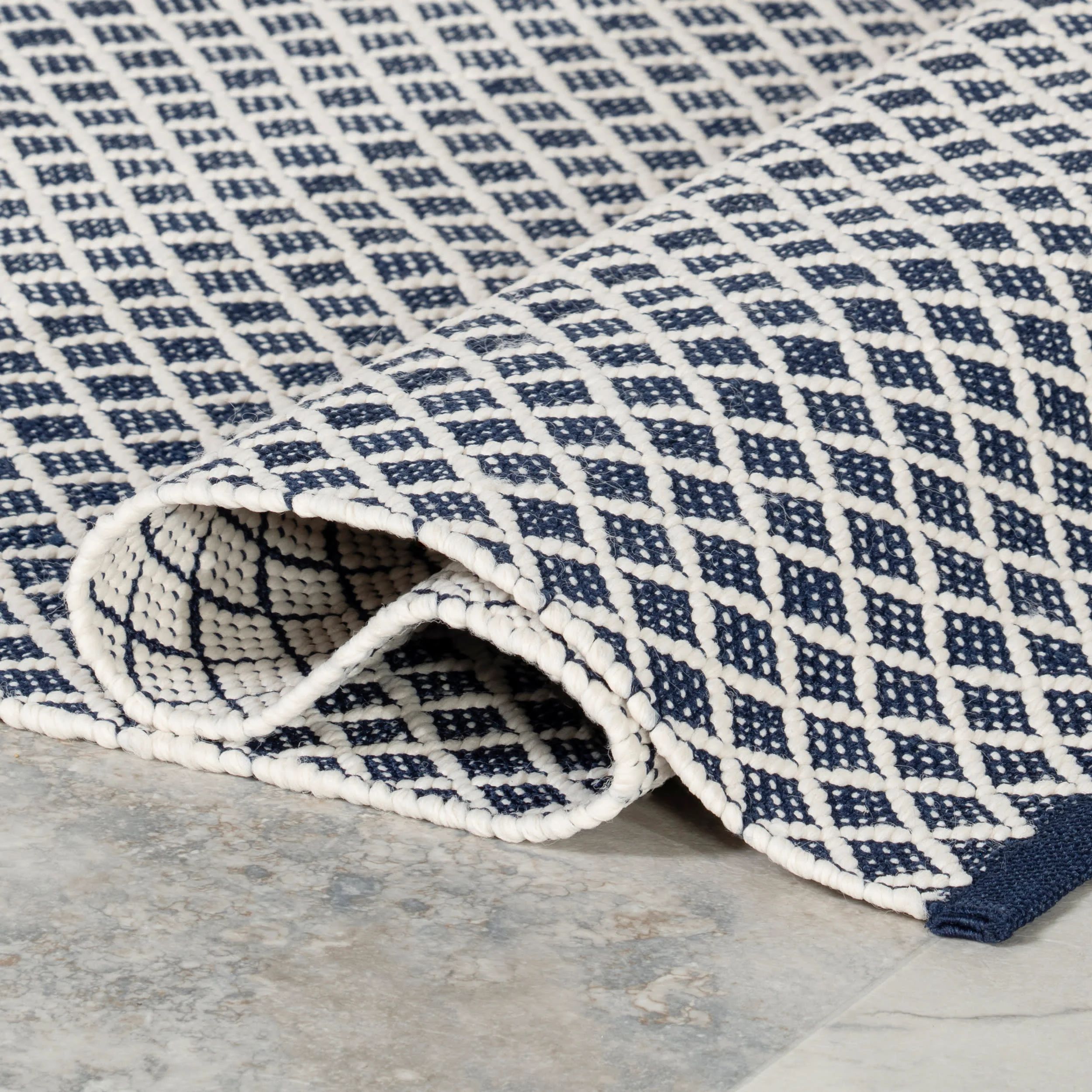 Trellis Handwoven Indoor/Outdoor Rug | Navy - Image 8