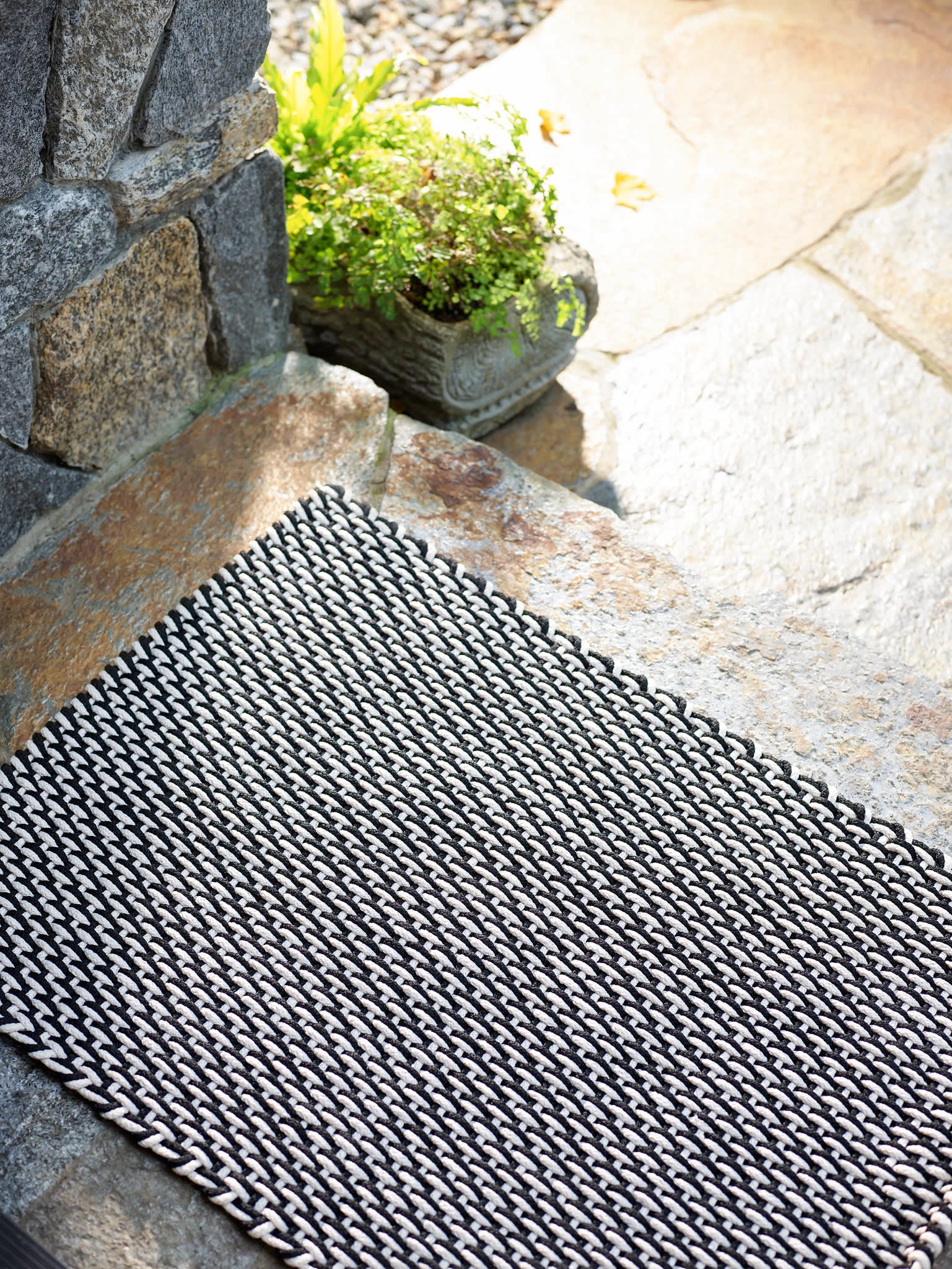 Two-Tone Rope Handwoven Indoor/Outdoor Rug | Black/Ivory - Image 2