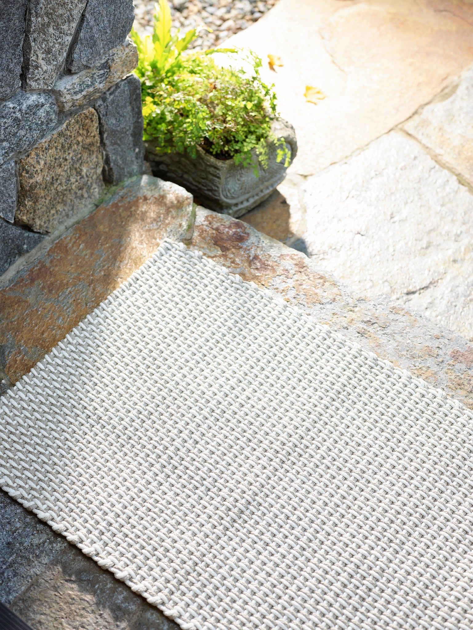 Two-Tone Rope Handwoven Indoor/Outdoor Rug | Platinum/White - Image 2
