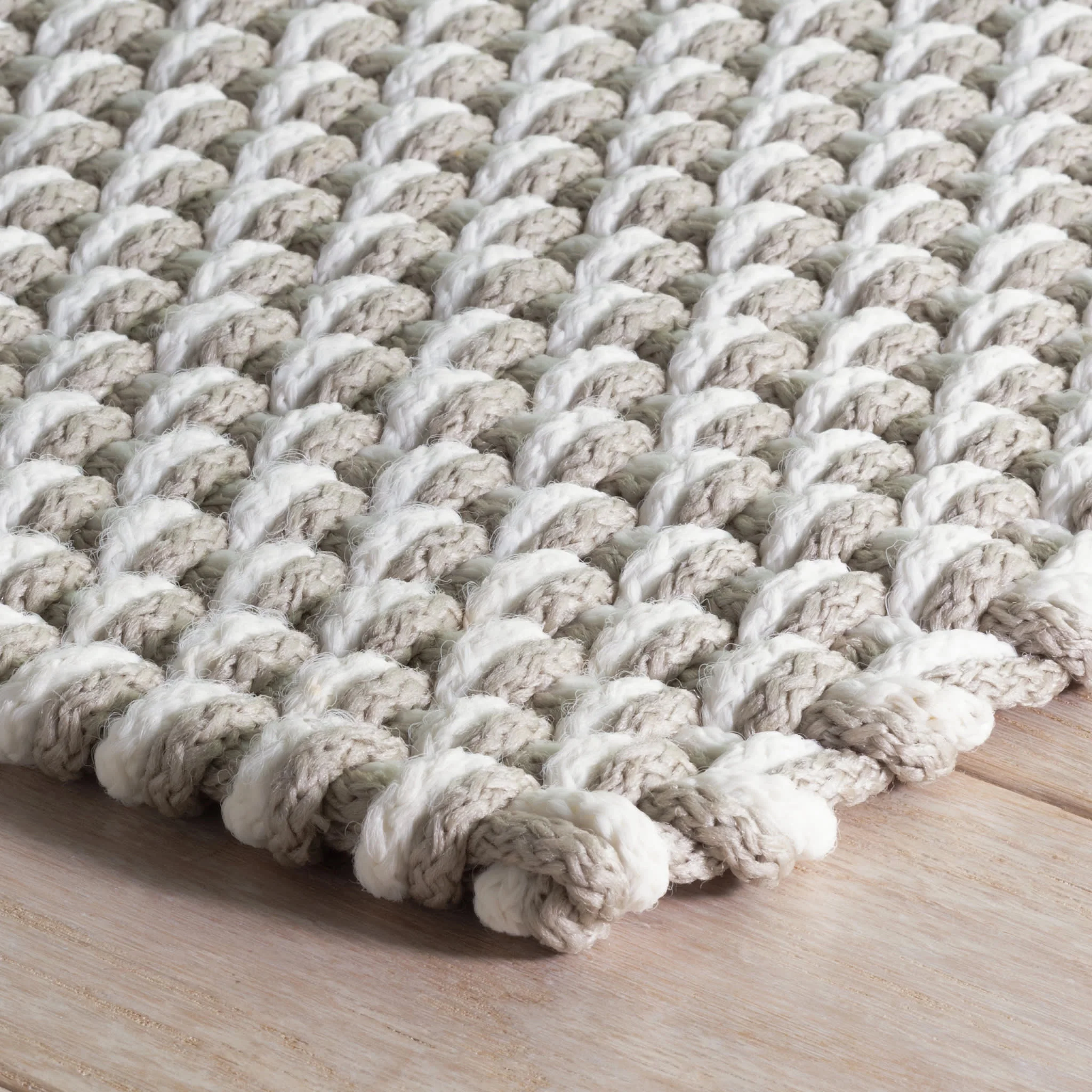 Two-Tone Rope Handwoven Indoor/Outdoor Rug | Platinum/White - Image 4