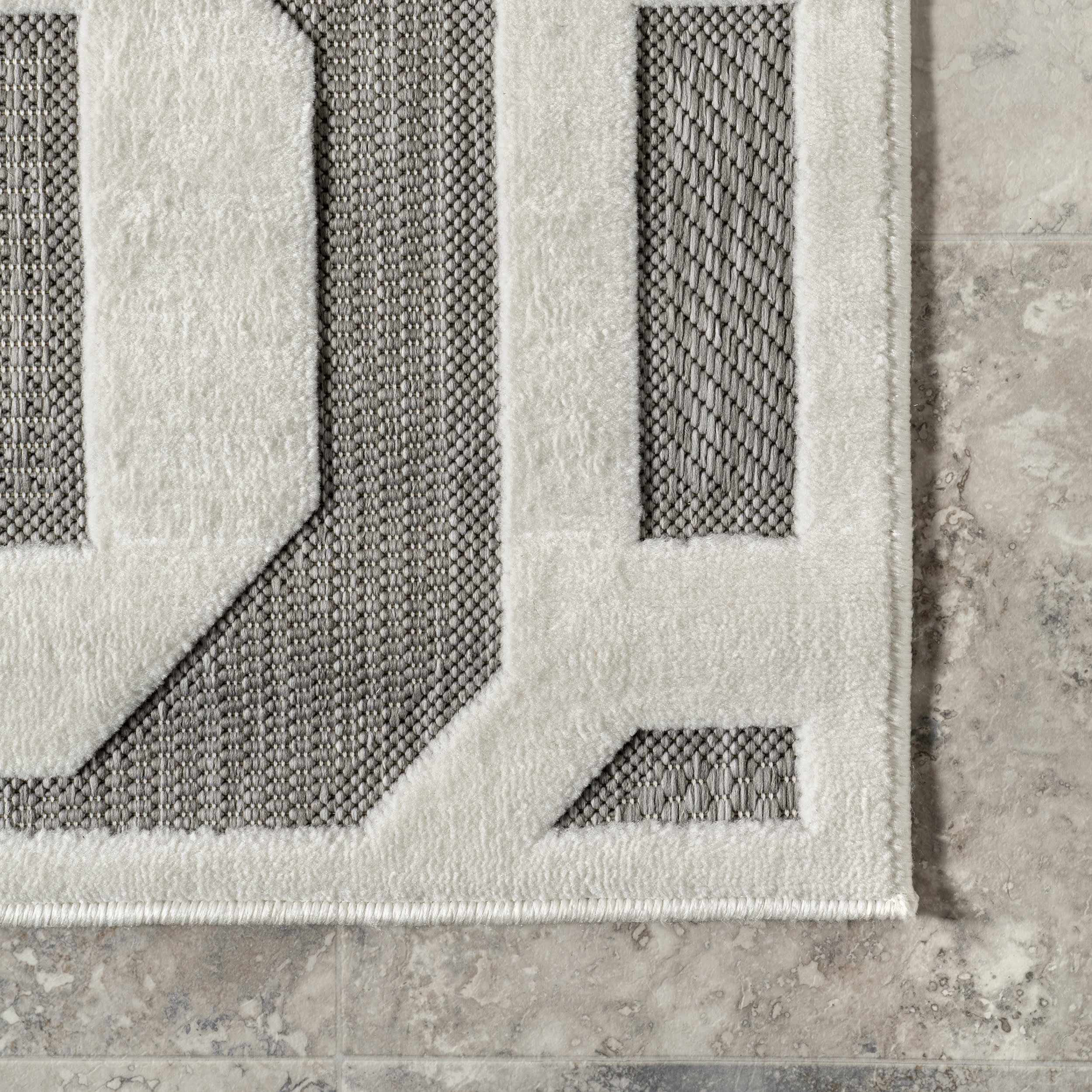 Vail Indoor/Outdoor Geometric Rug | Grey - Image 3