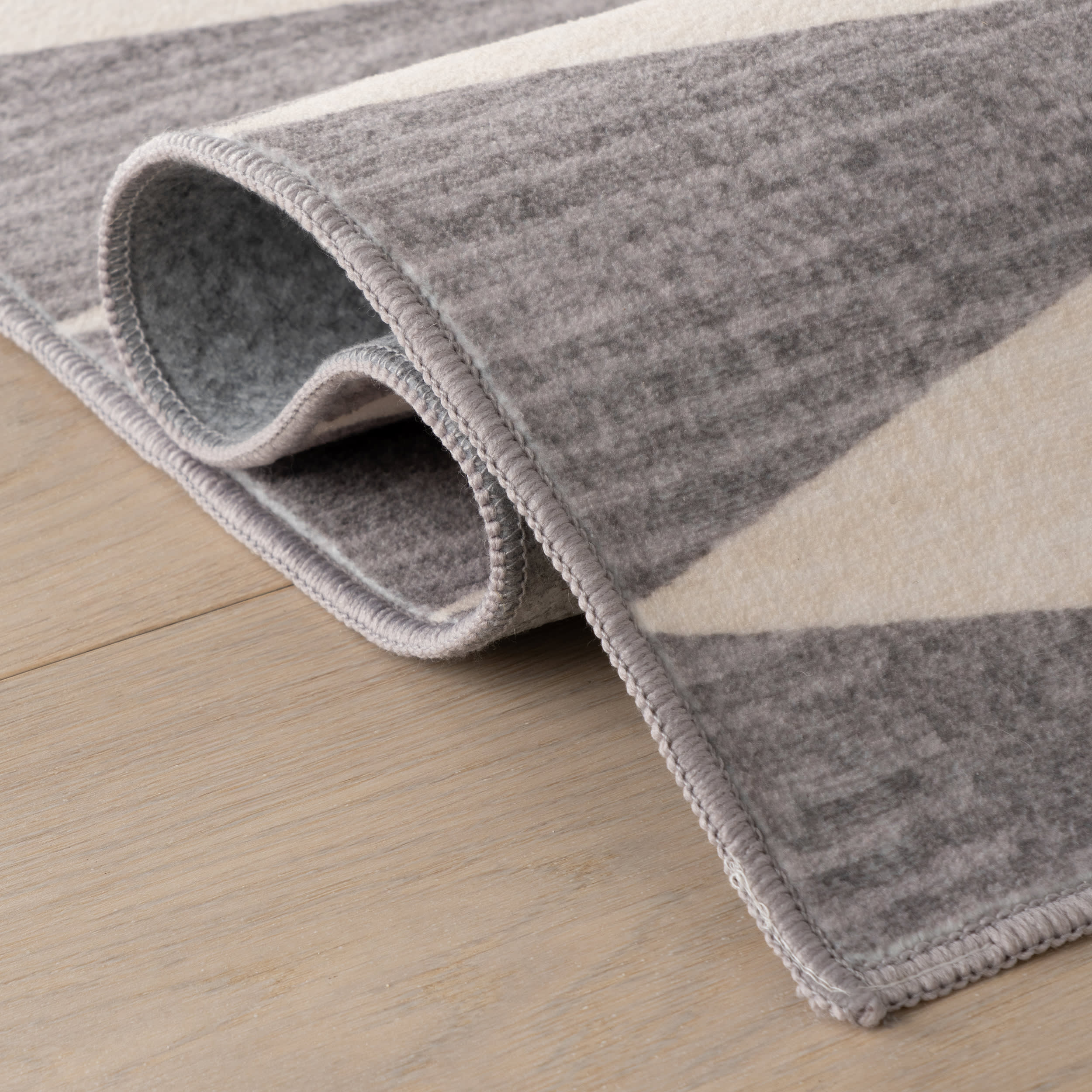 Vanu Diamond Washabe Rug | Grey - Image 11