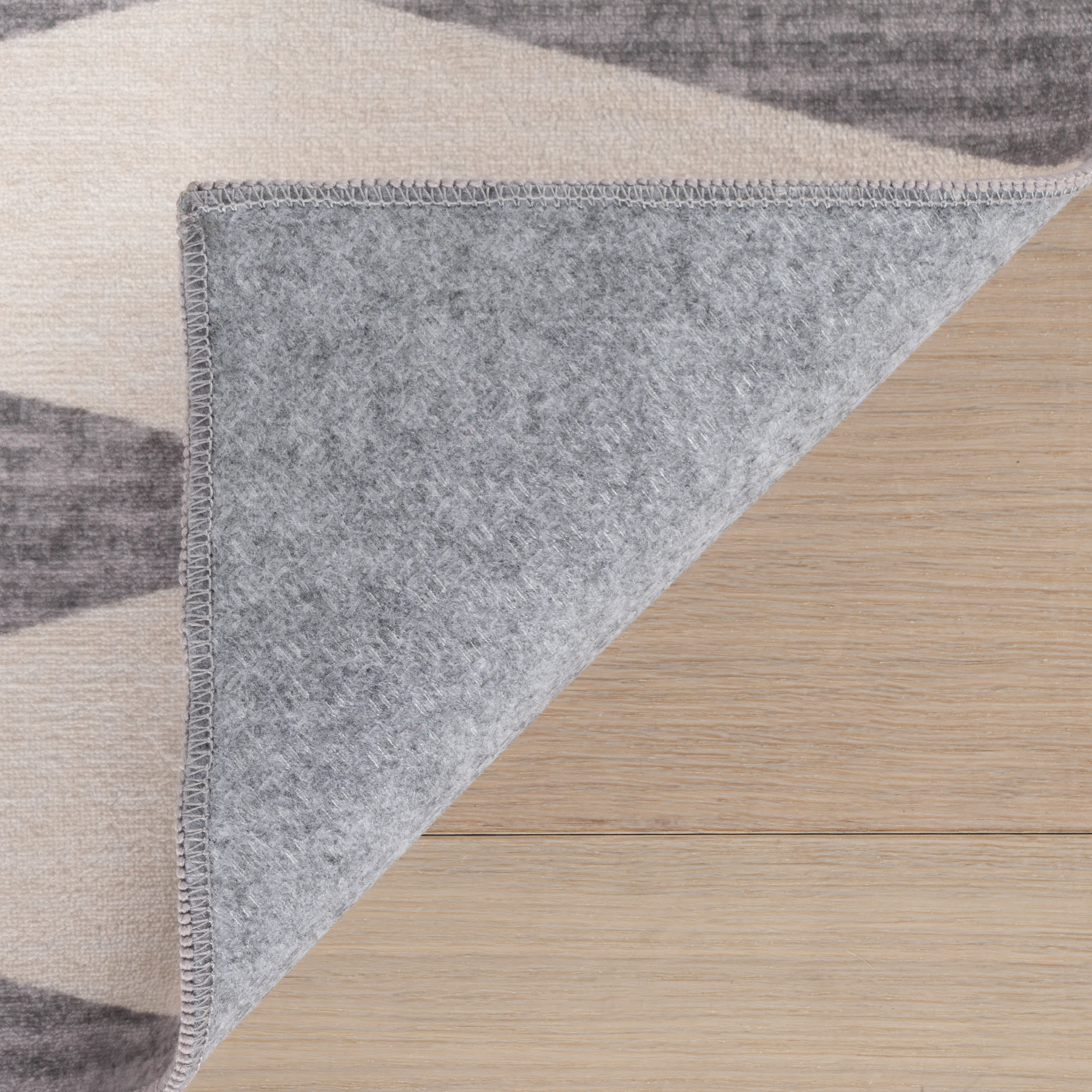 Vanu Diamond Washabe Rug | Grey - Image 8
