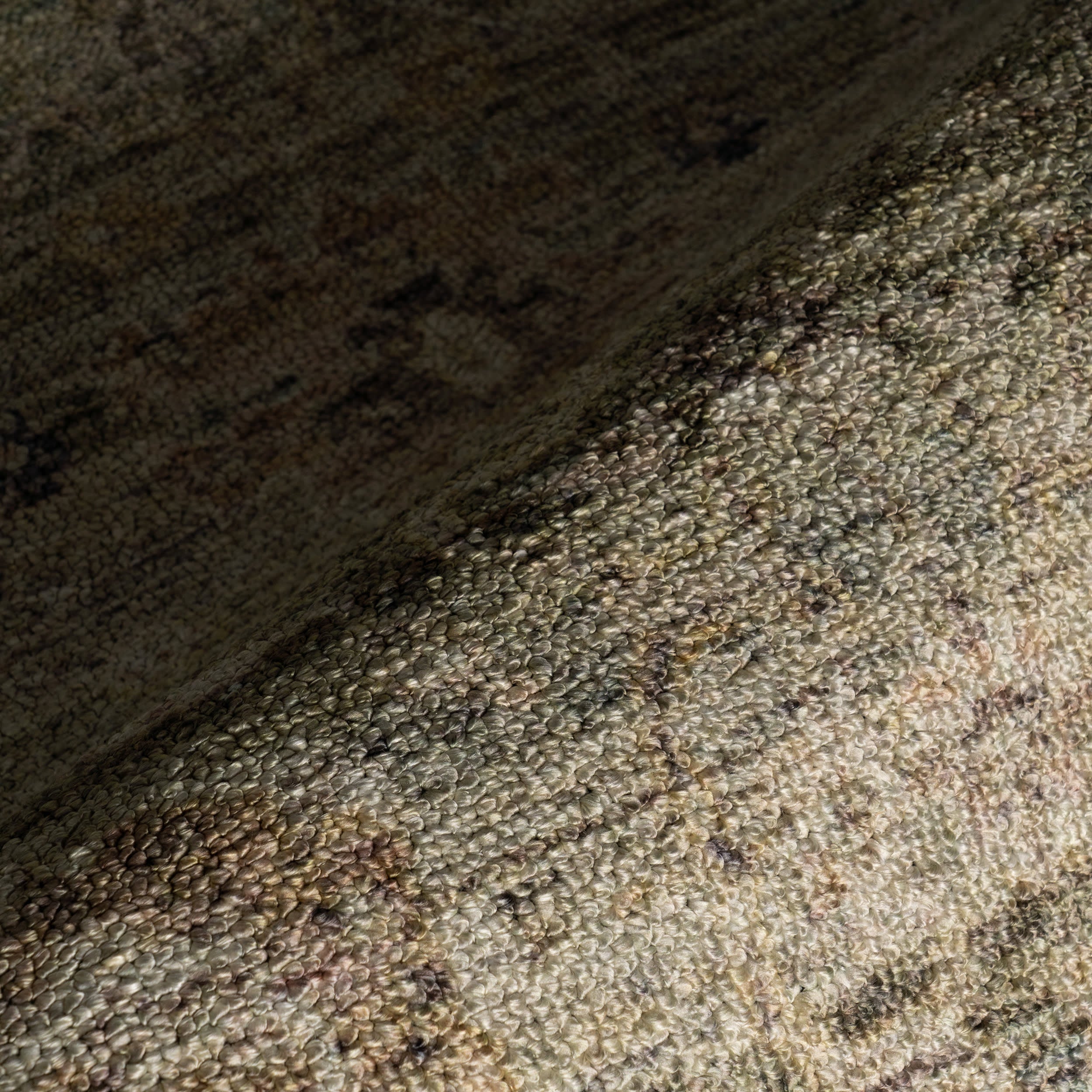 Veloura Traditional Bordered Washable Rug | Green - Image 3