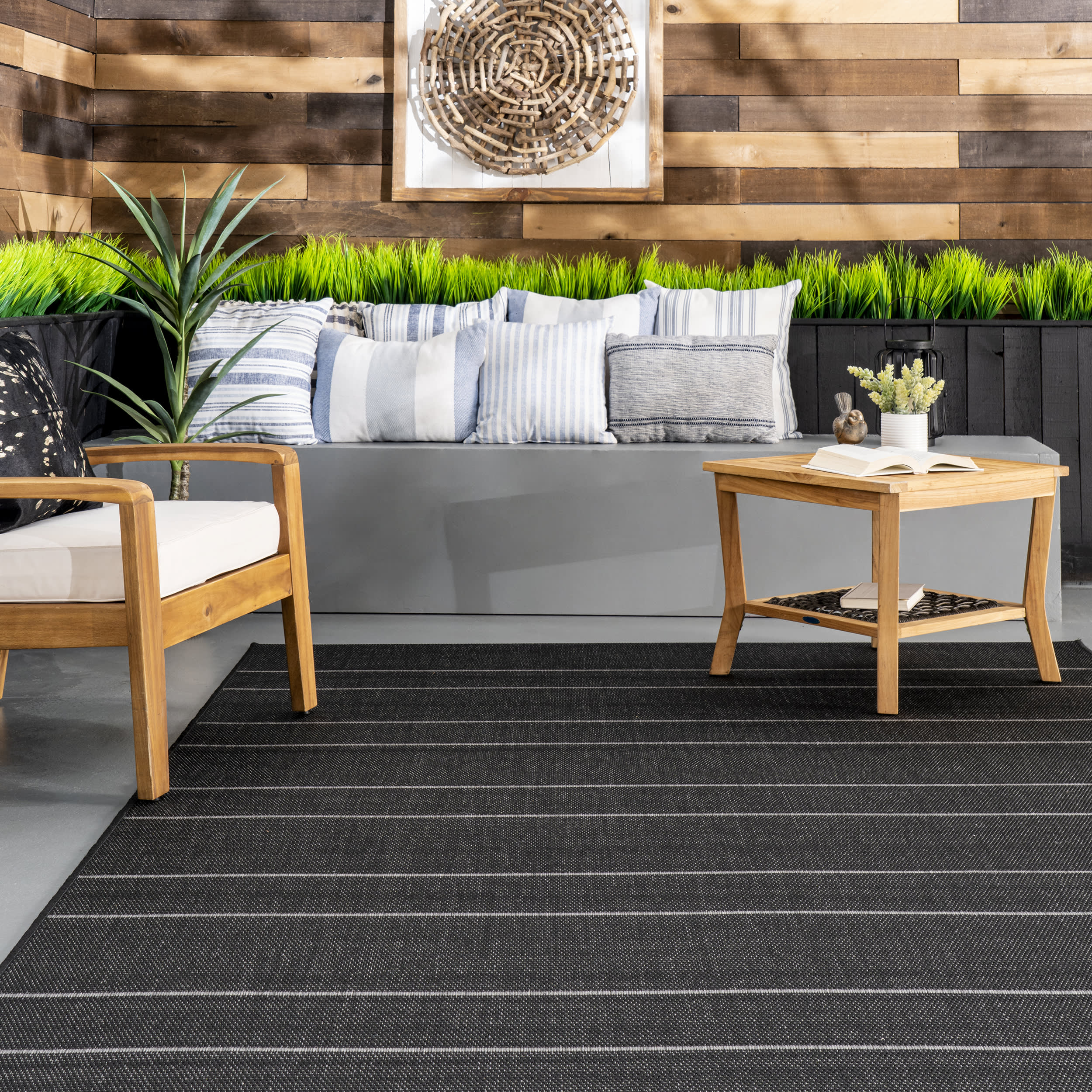 Venetian Pinstripes Indoor/Outdoor Rug | Black - Image 4