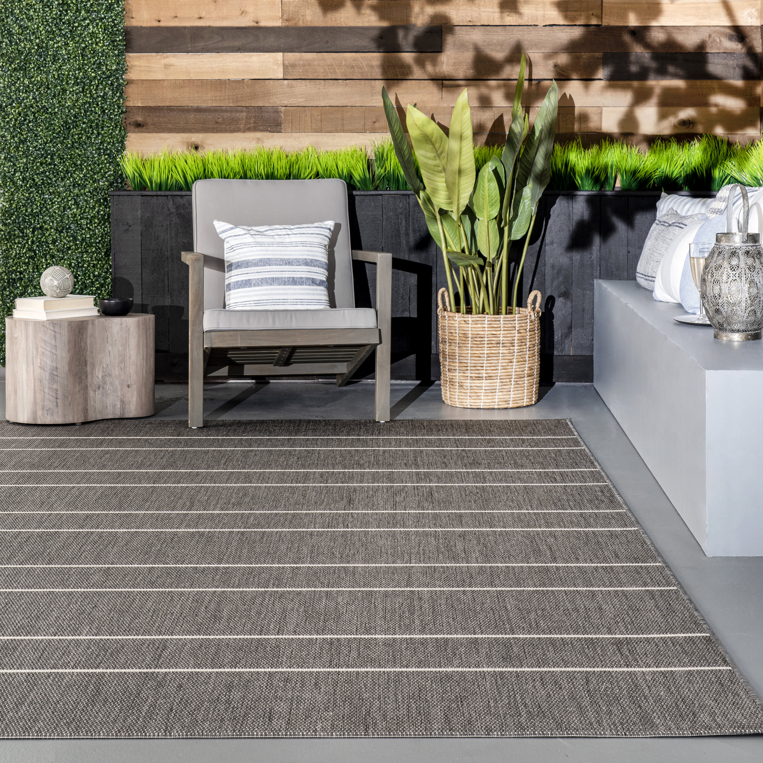 Venetian Pinstripes Indoor/Outdoor Rug | Dark Grey - Image 4